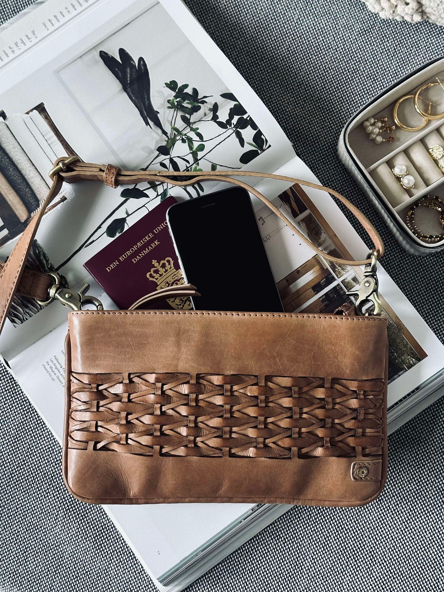 Lyxig Handgjord Aftonväska - Kamel