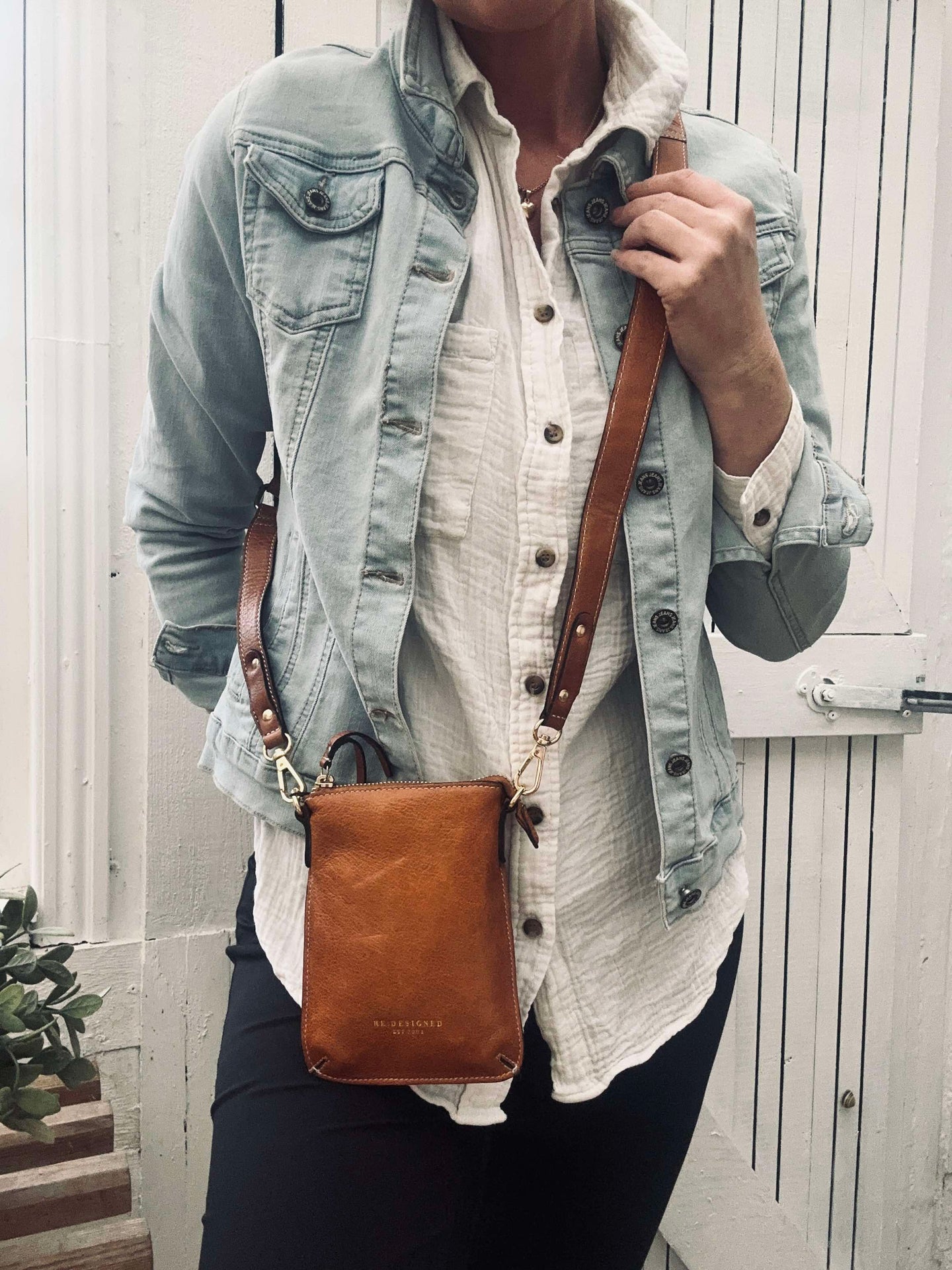 Crossover mobilväska - Nava Cognac