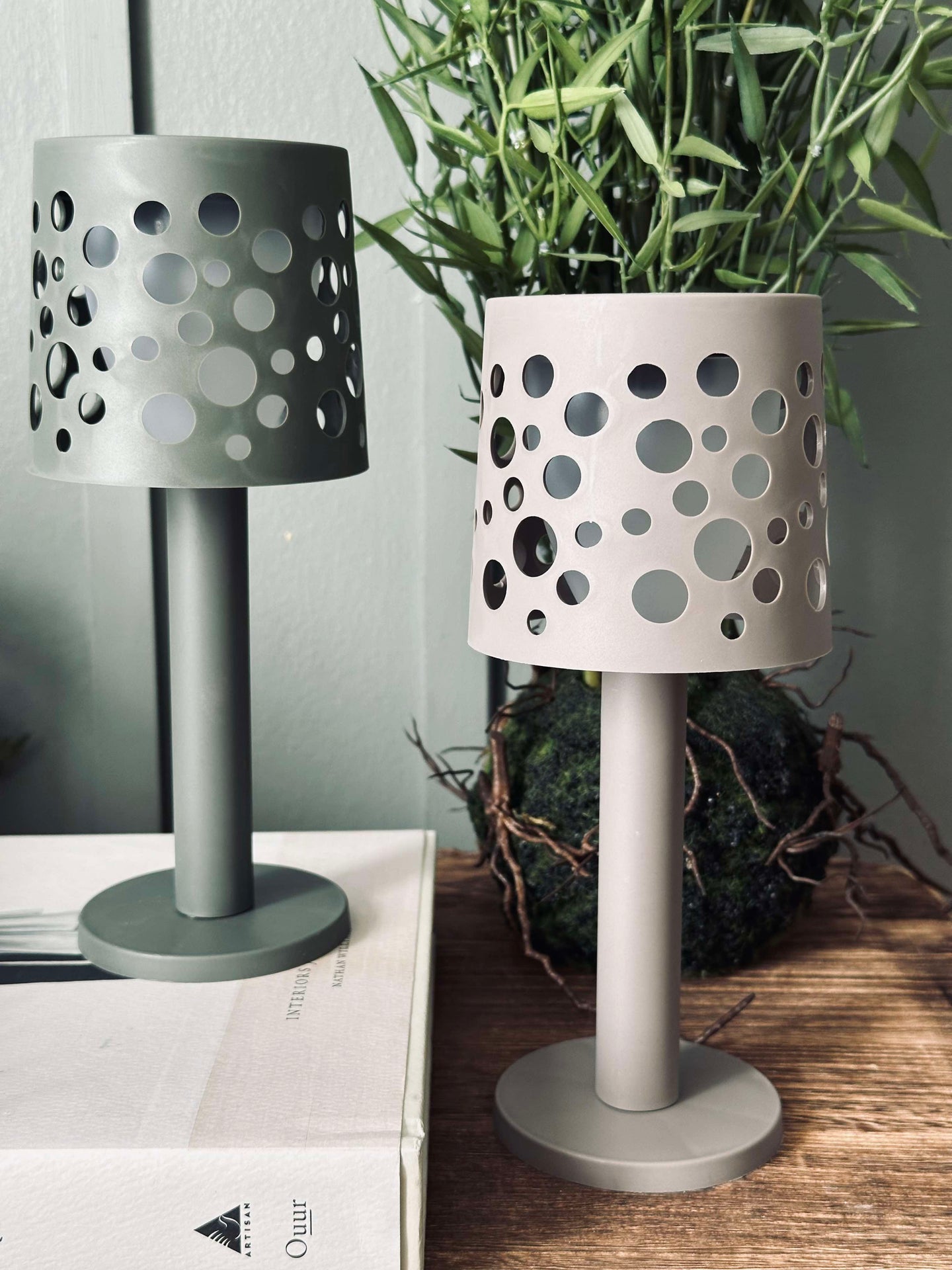 Bordslampa med solceller - Ljus beige