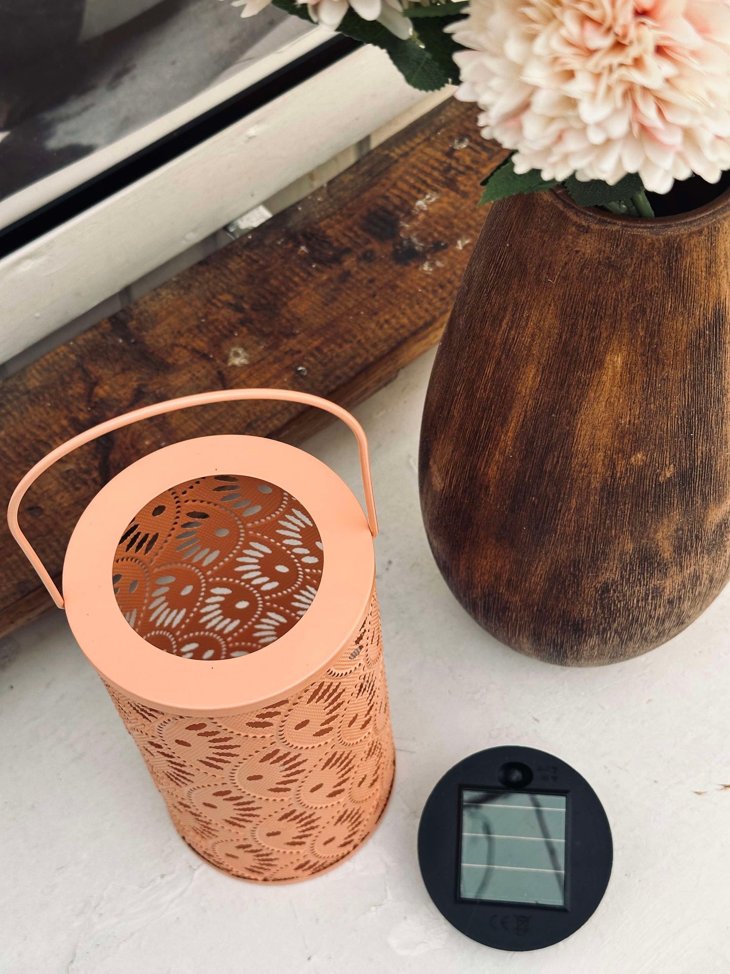 Lykta DELI med solceller – Coral