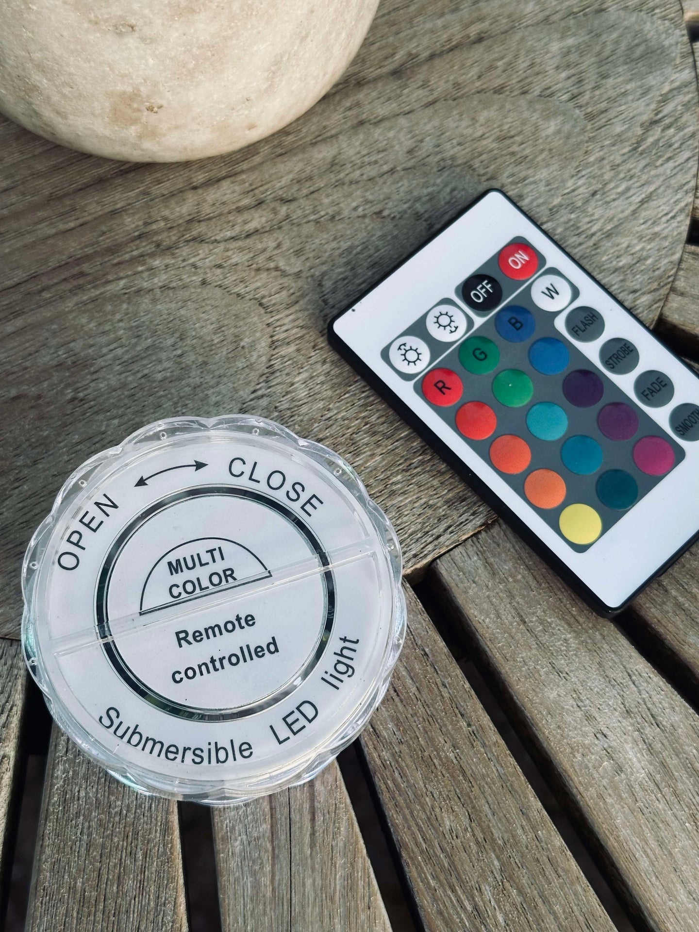 Vattentät undervattensbelysning