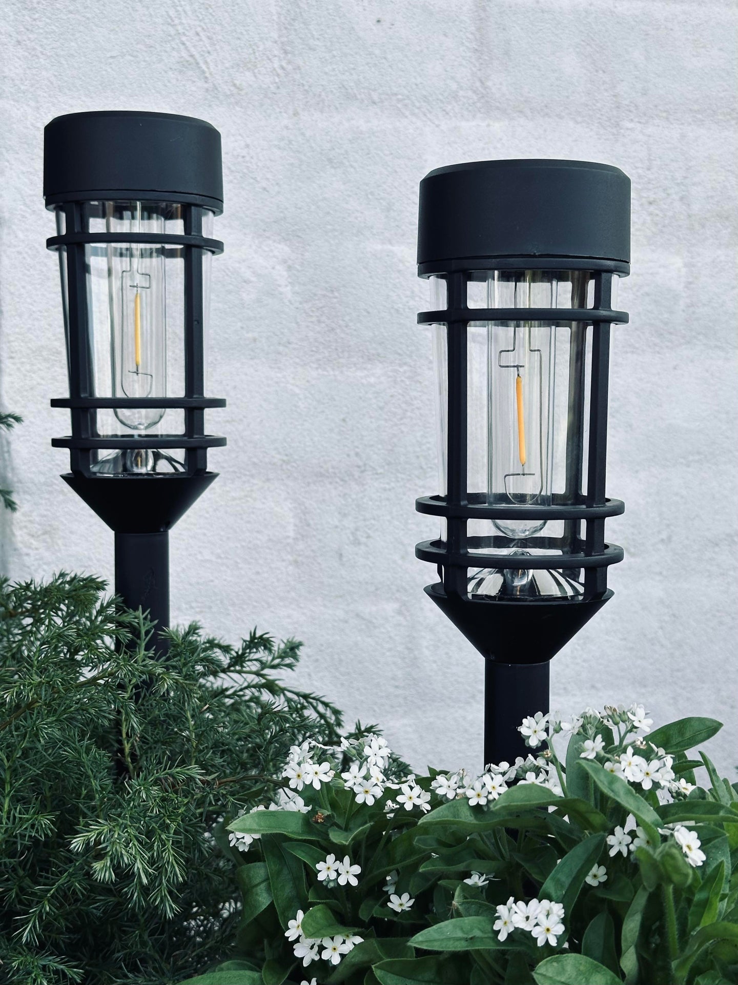 Trädgårslampa NERO med solcell – Set om 2 st.