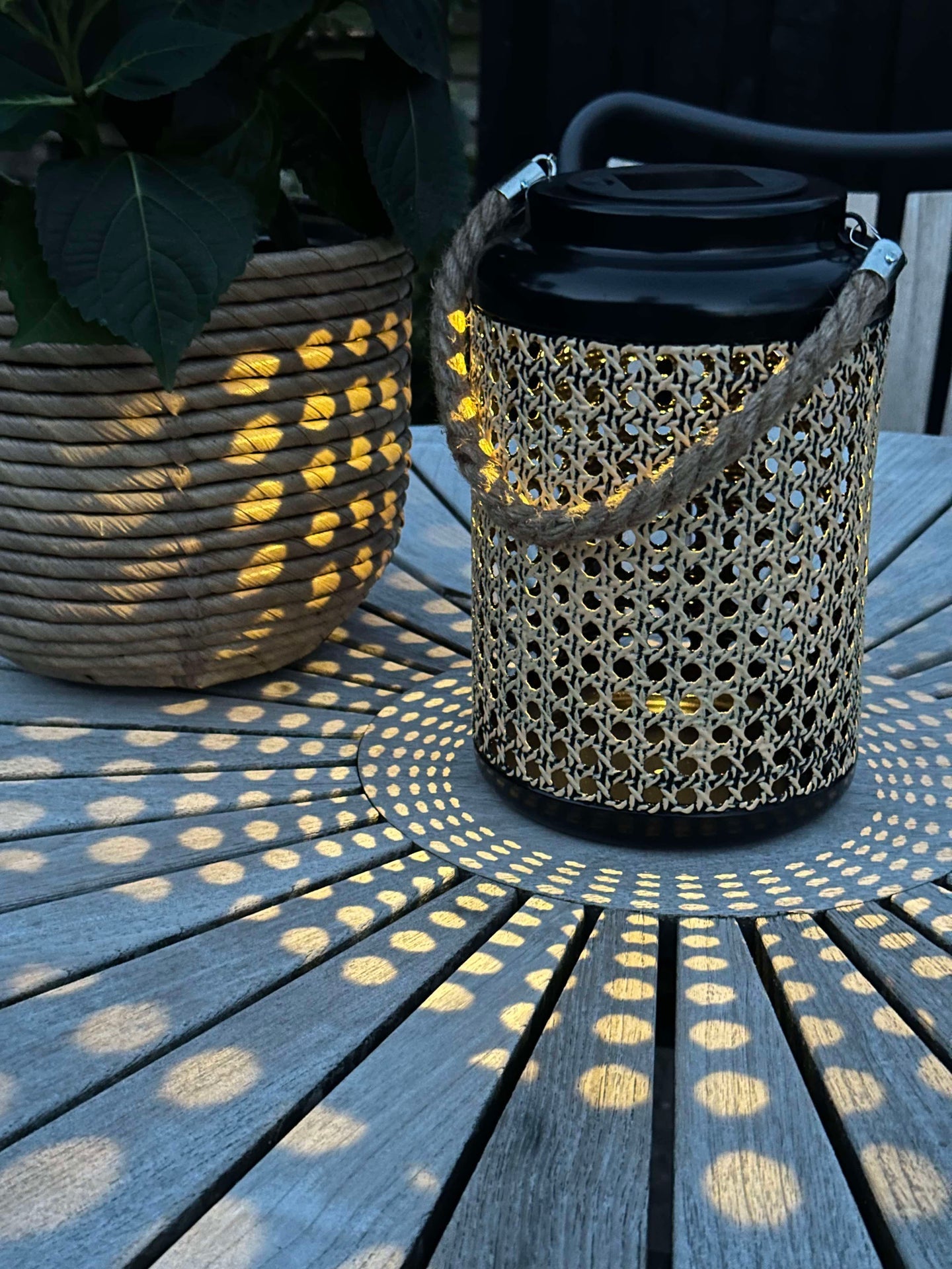 Solcellslampa JANE stor