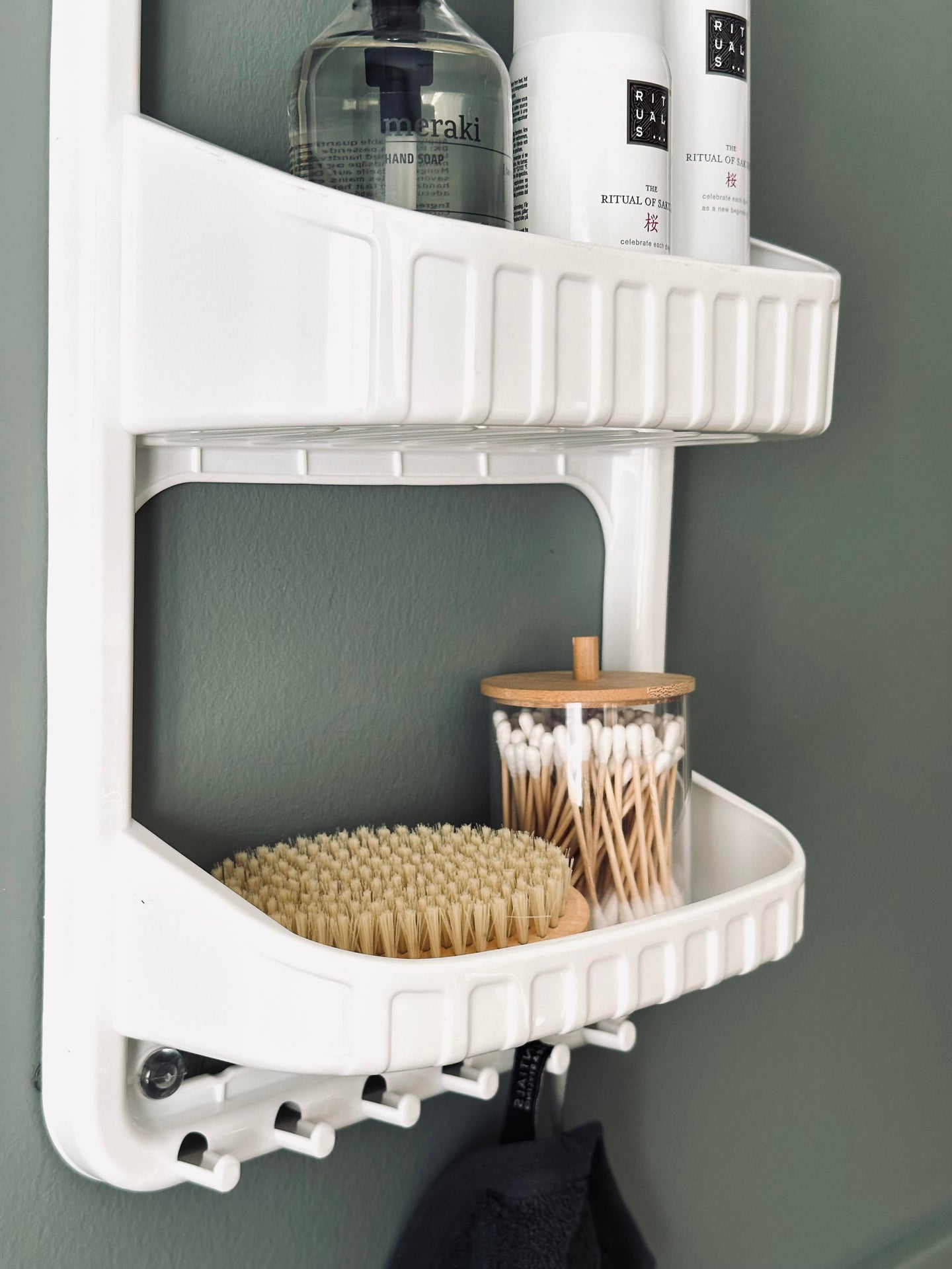 Förvaring duschkabin