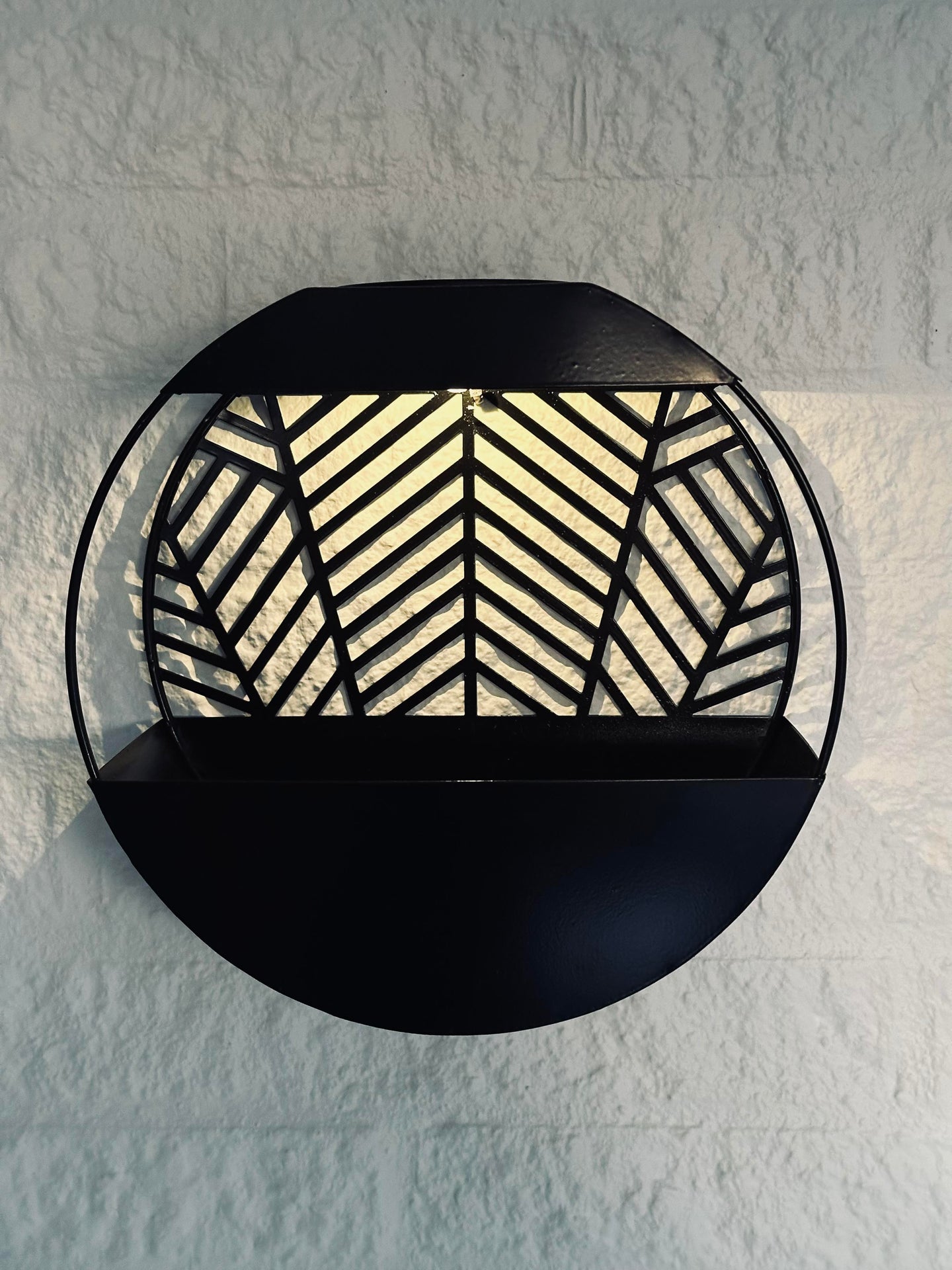 Vägghängd kruka m.Solar