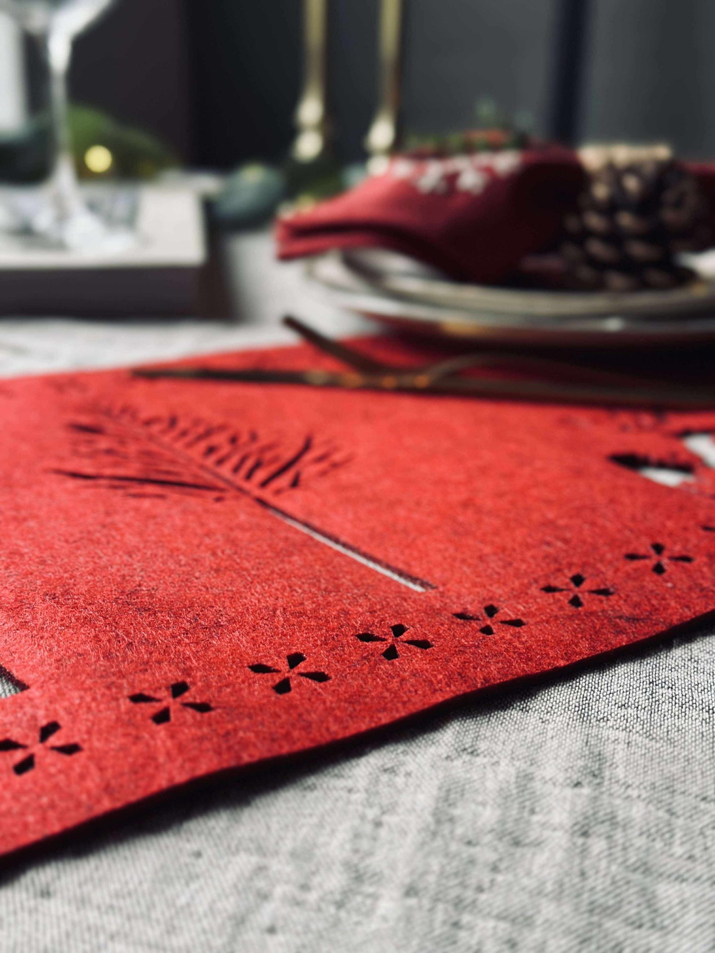 Julbordslöpare - 30x120 cm - Röd filt