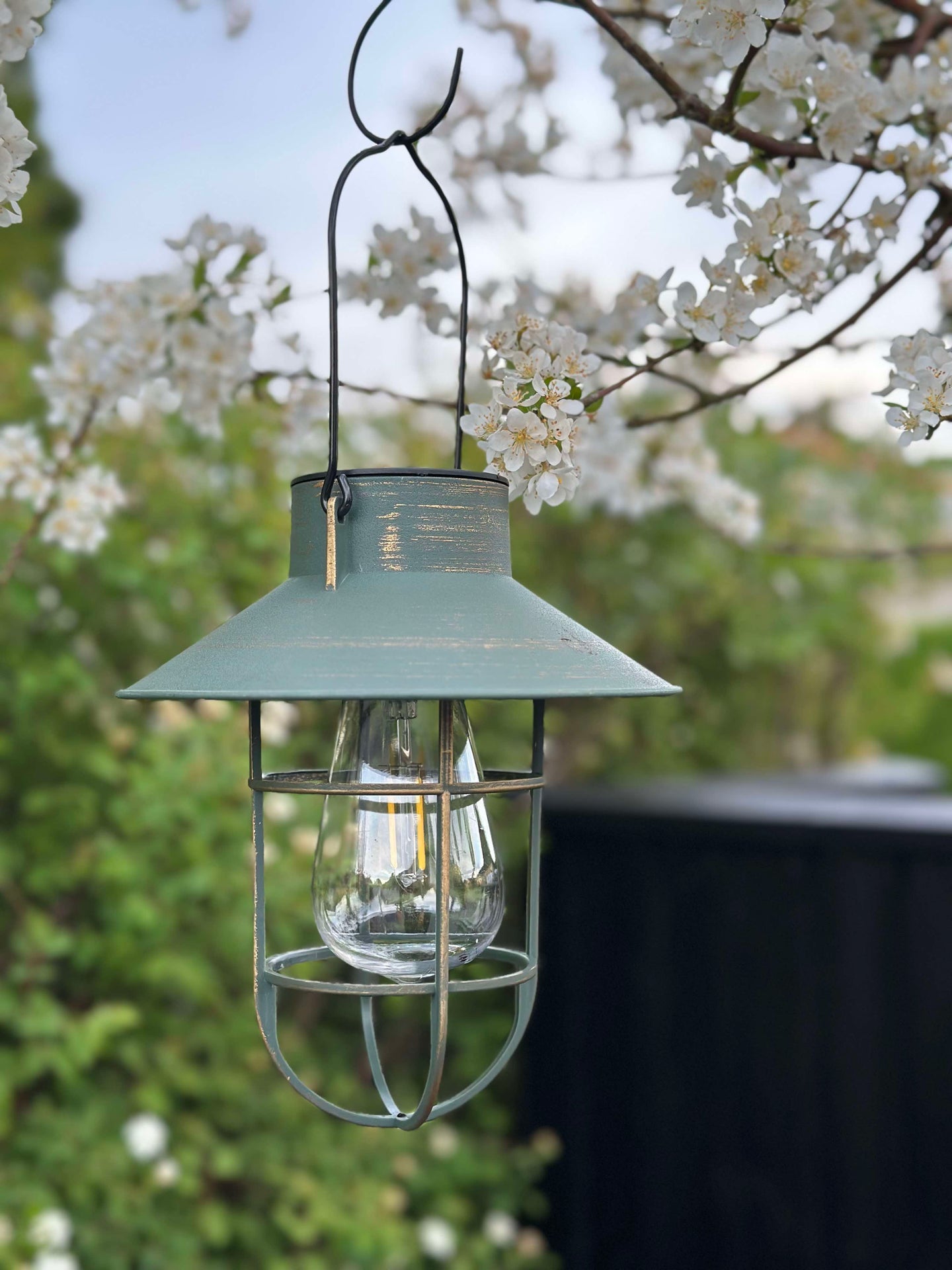 Solar lampa med upphängning - Grön / guld