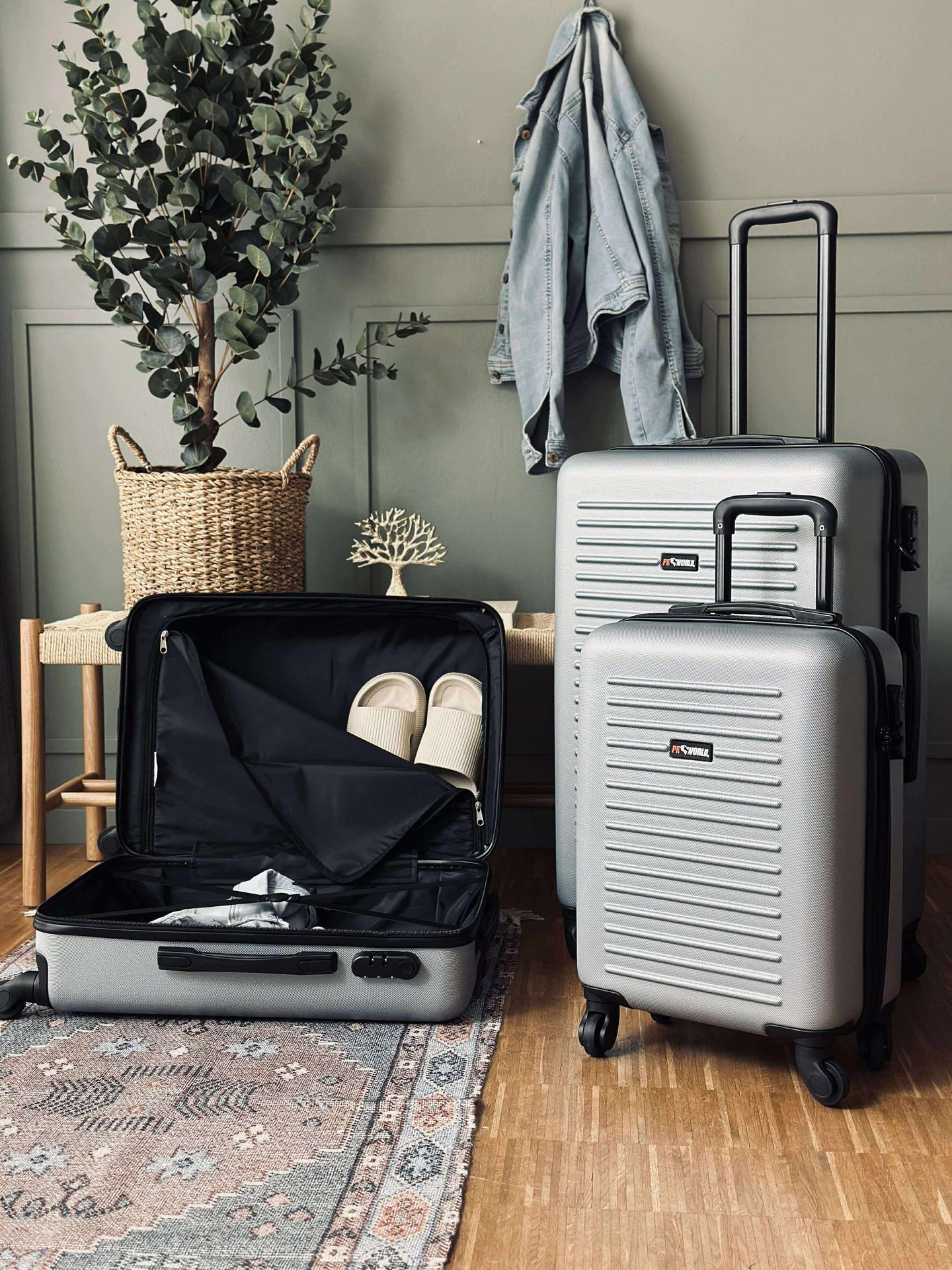 Lyxigt resväskset Silver - Set om 3 st.