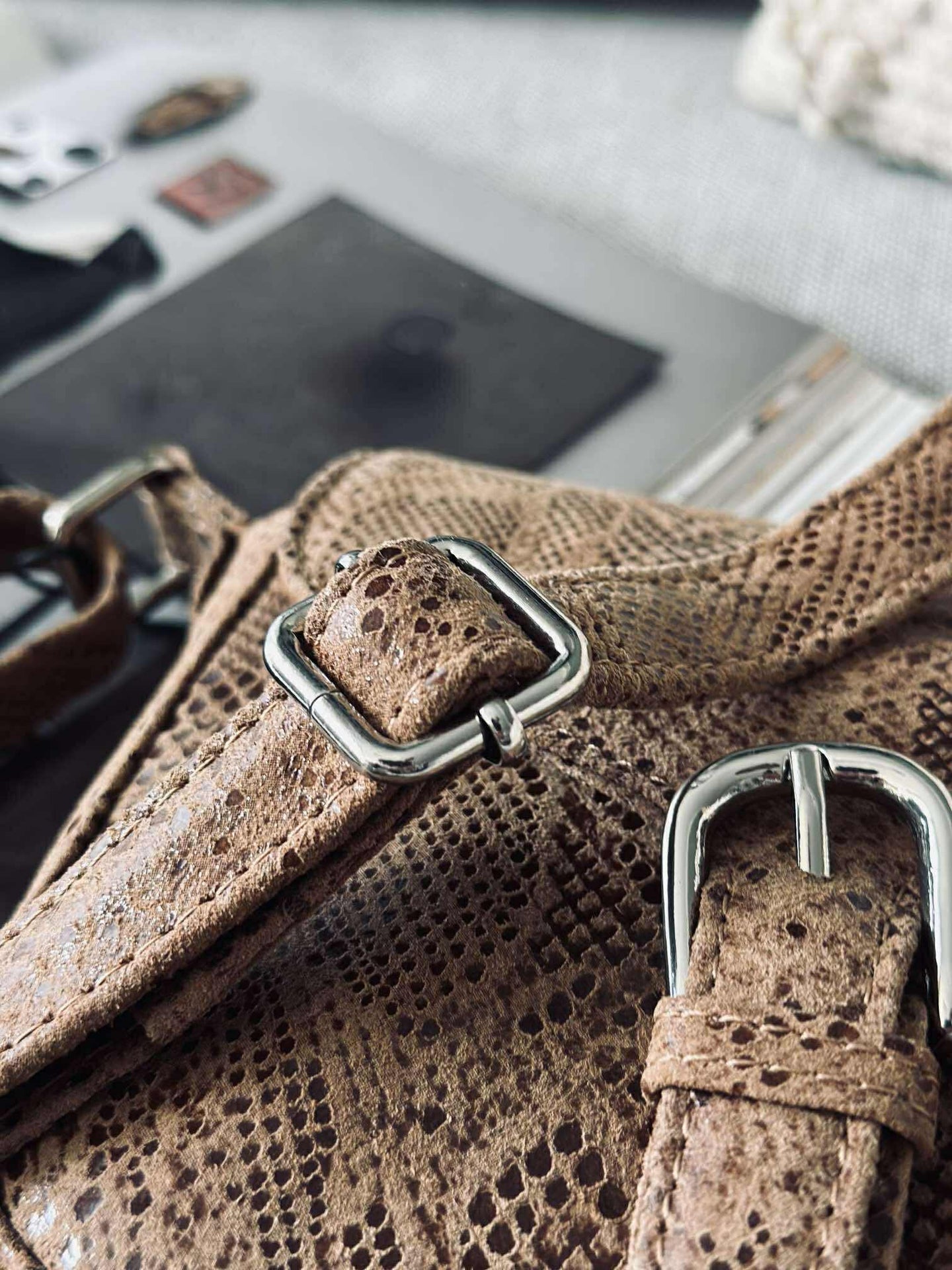 Axelremsväska Aura Snake