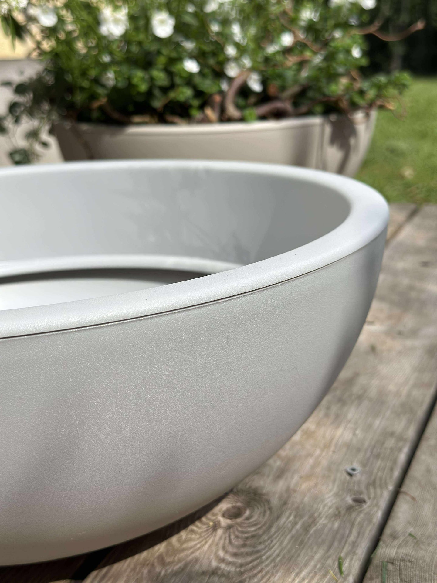 Spegelbassäng i återvunnen plast - Stone grey