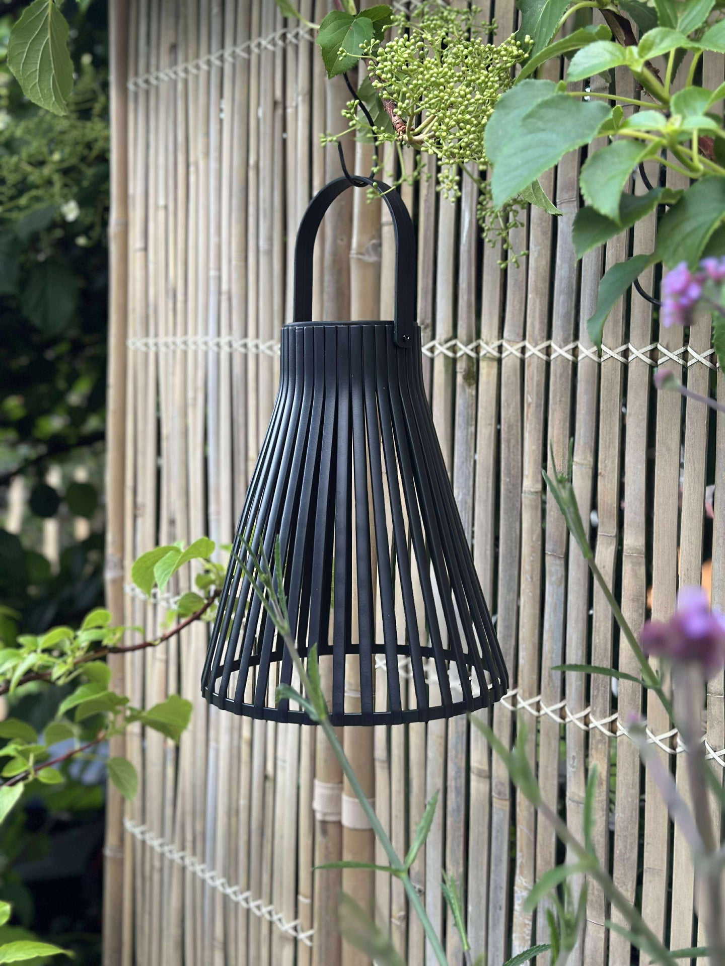Lykta med solceller - GARDEN BLACK 24cm