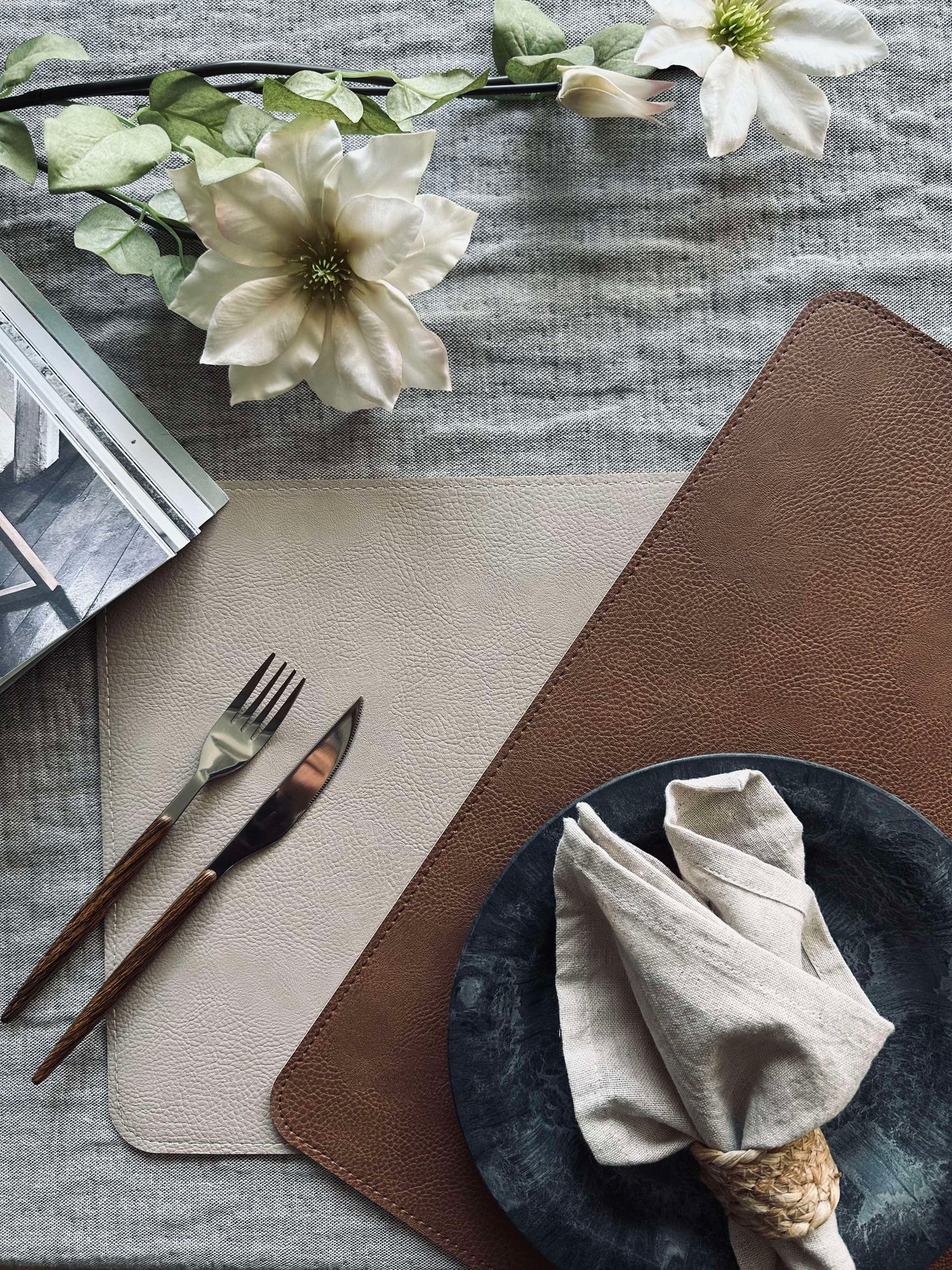 Vändbar bordstablett - Tobak / Sand 30x45cm