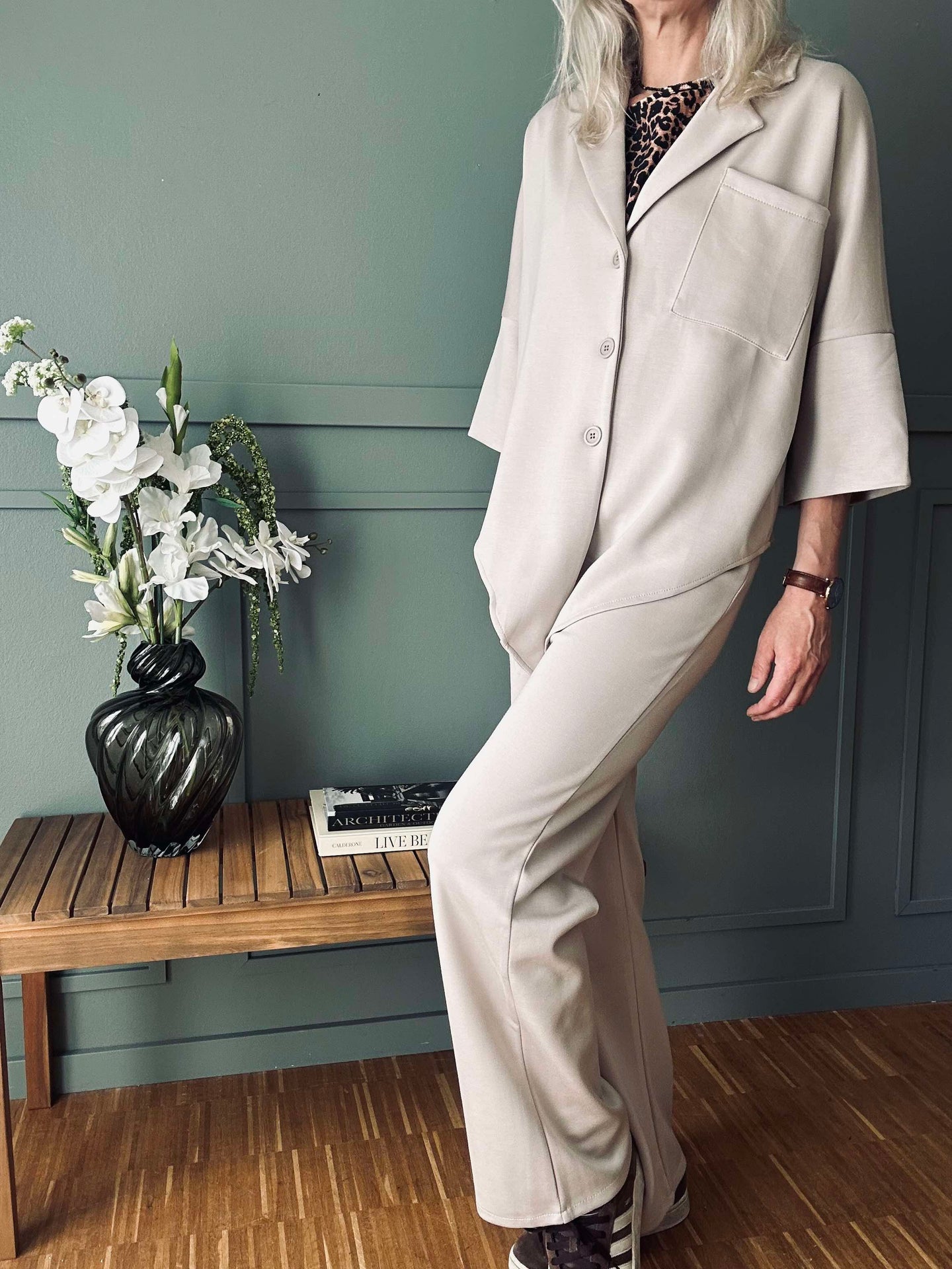 Set Lisa beige - Skjorta och byxor