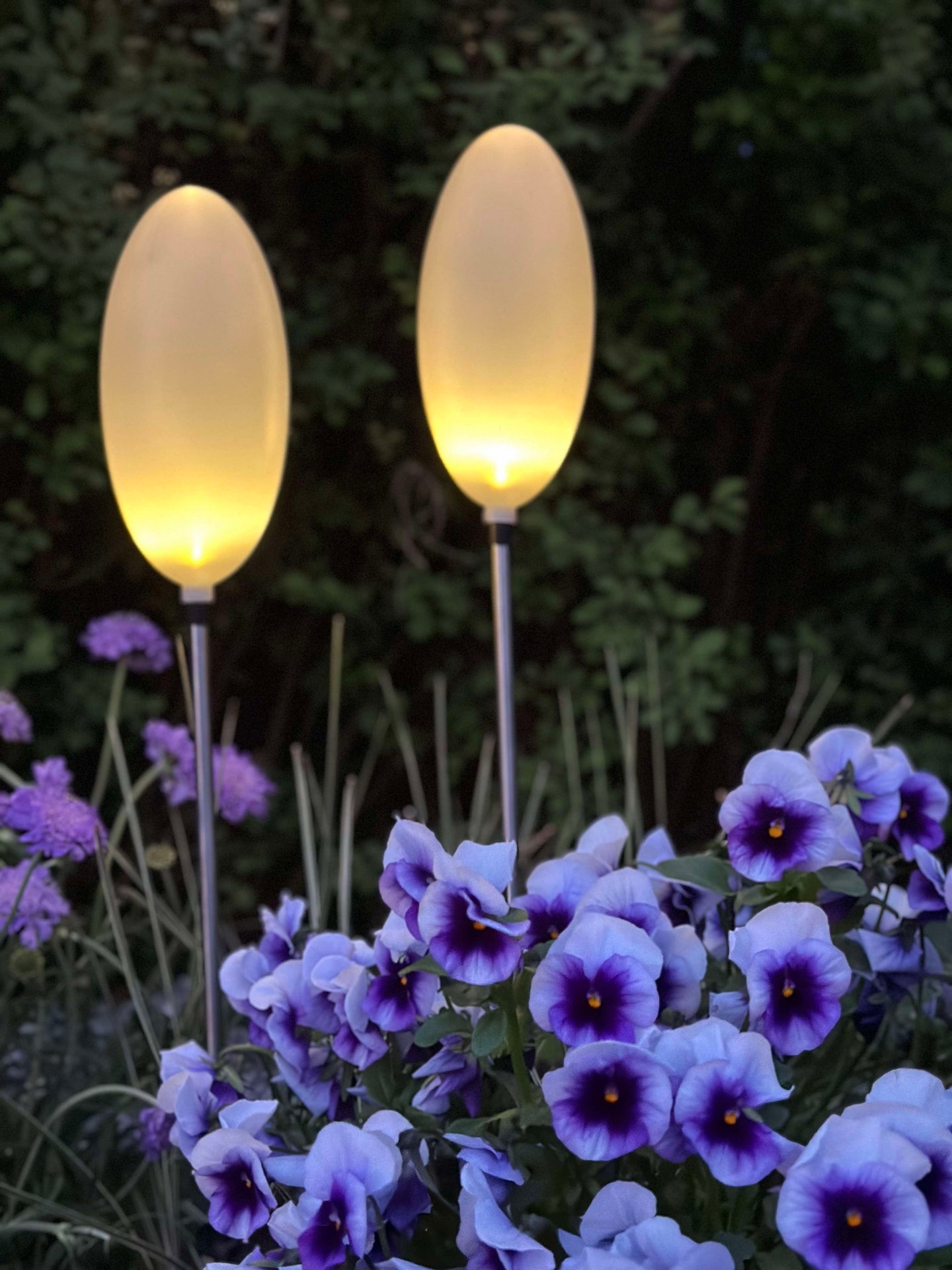 Trädgårdslampa JUNA med solcell