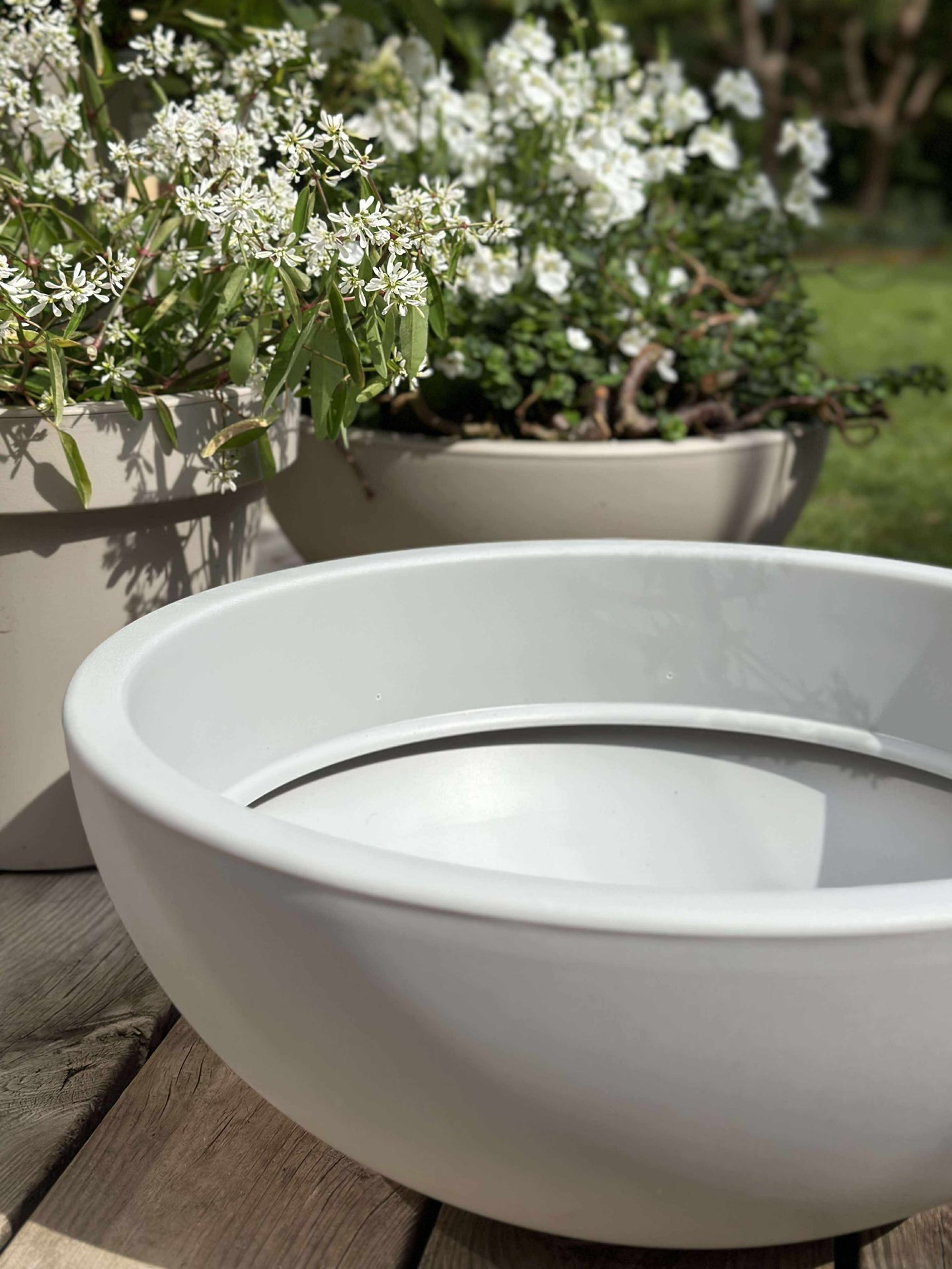 Spegelbassäng i återvunnen plast - Stone grey