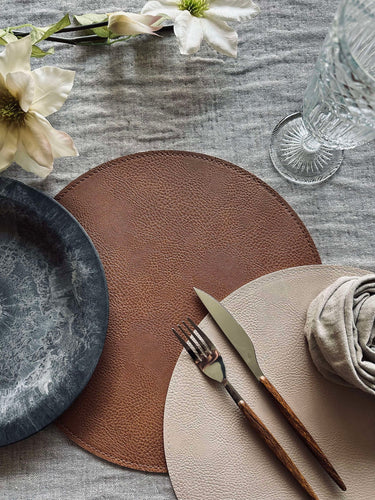 Vändbar bordstablett - Tobak / Sand