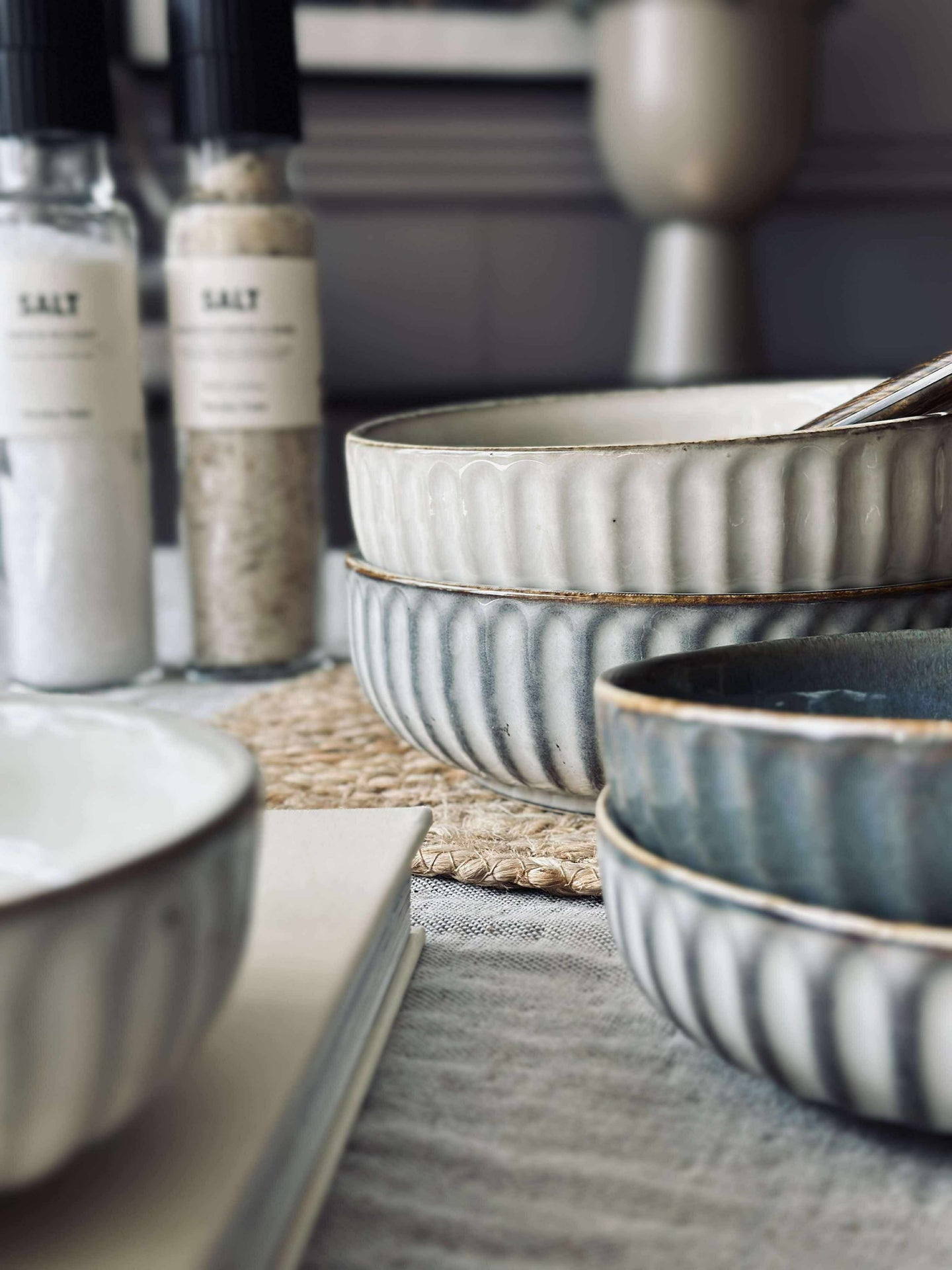 Skål VIGA randig stengods - Sand 16cm