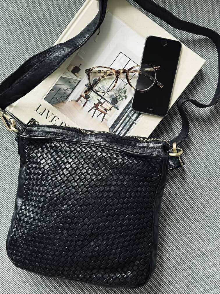 Crossover Jenne Svart