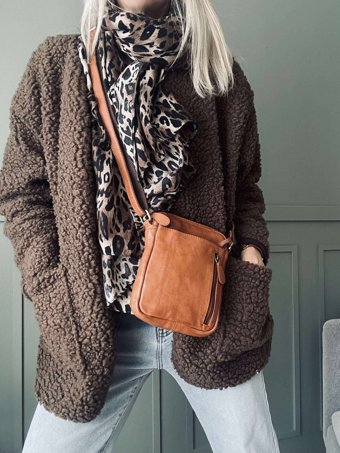 Crossover mobilväska - Cognac