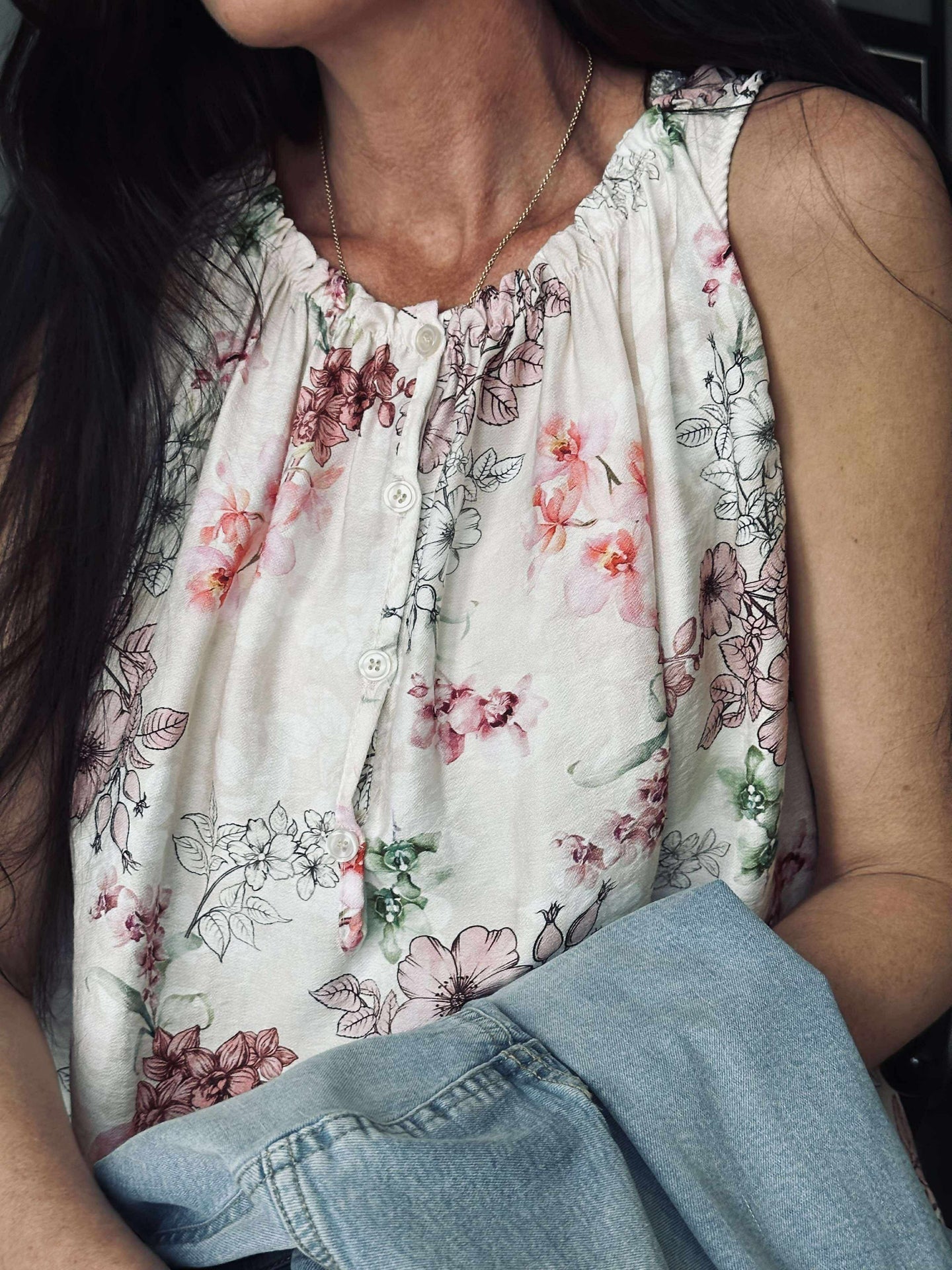Topp Anika Rose flower