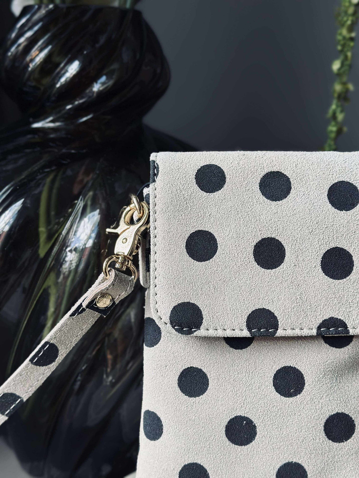 Mobilväska Blacks dots