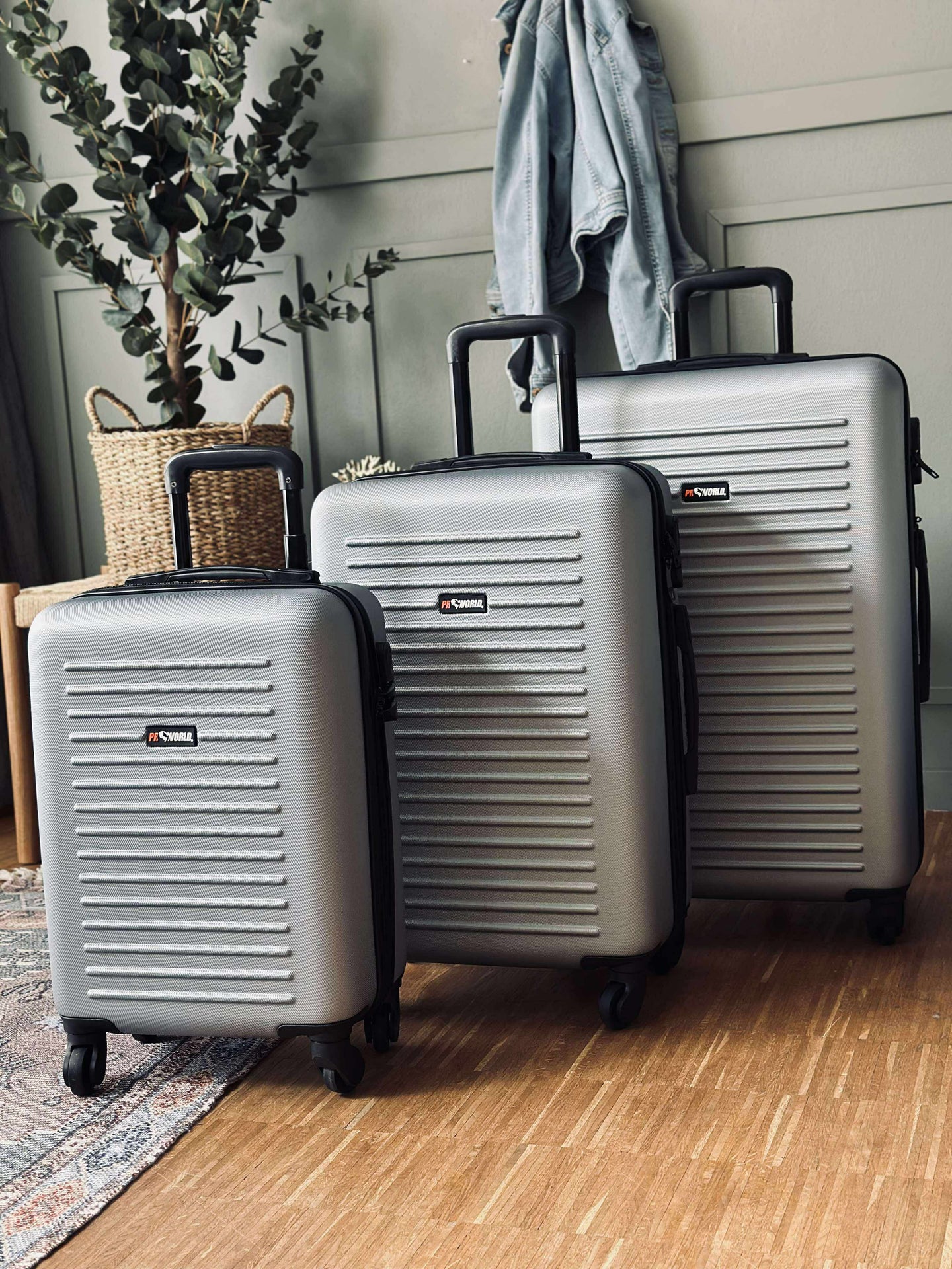 Lyxigt resväskset Silver - Set om 3 st.