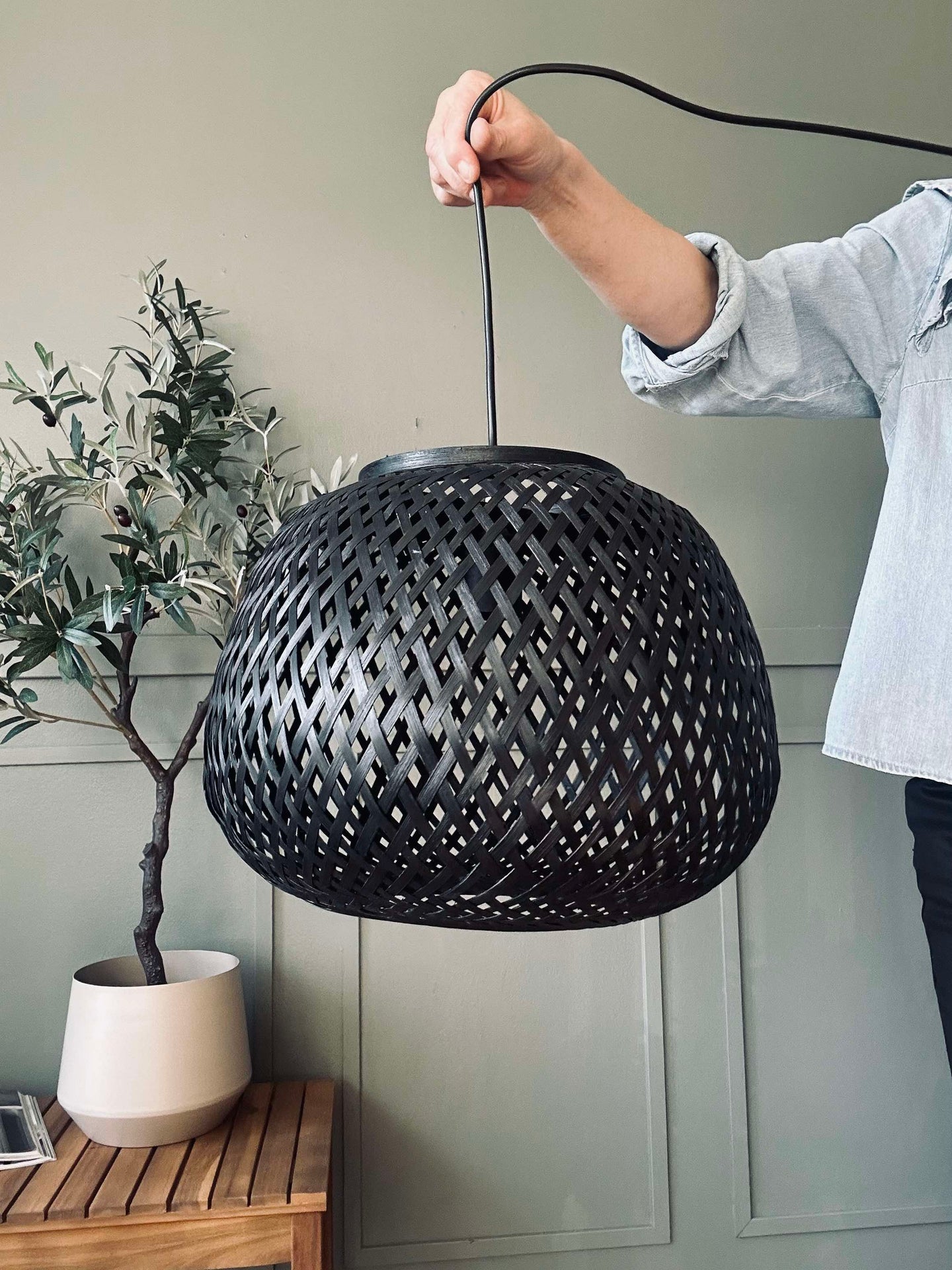 Bambu lampa - Svart dia 33