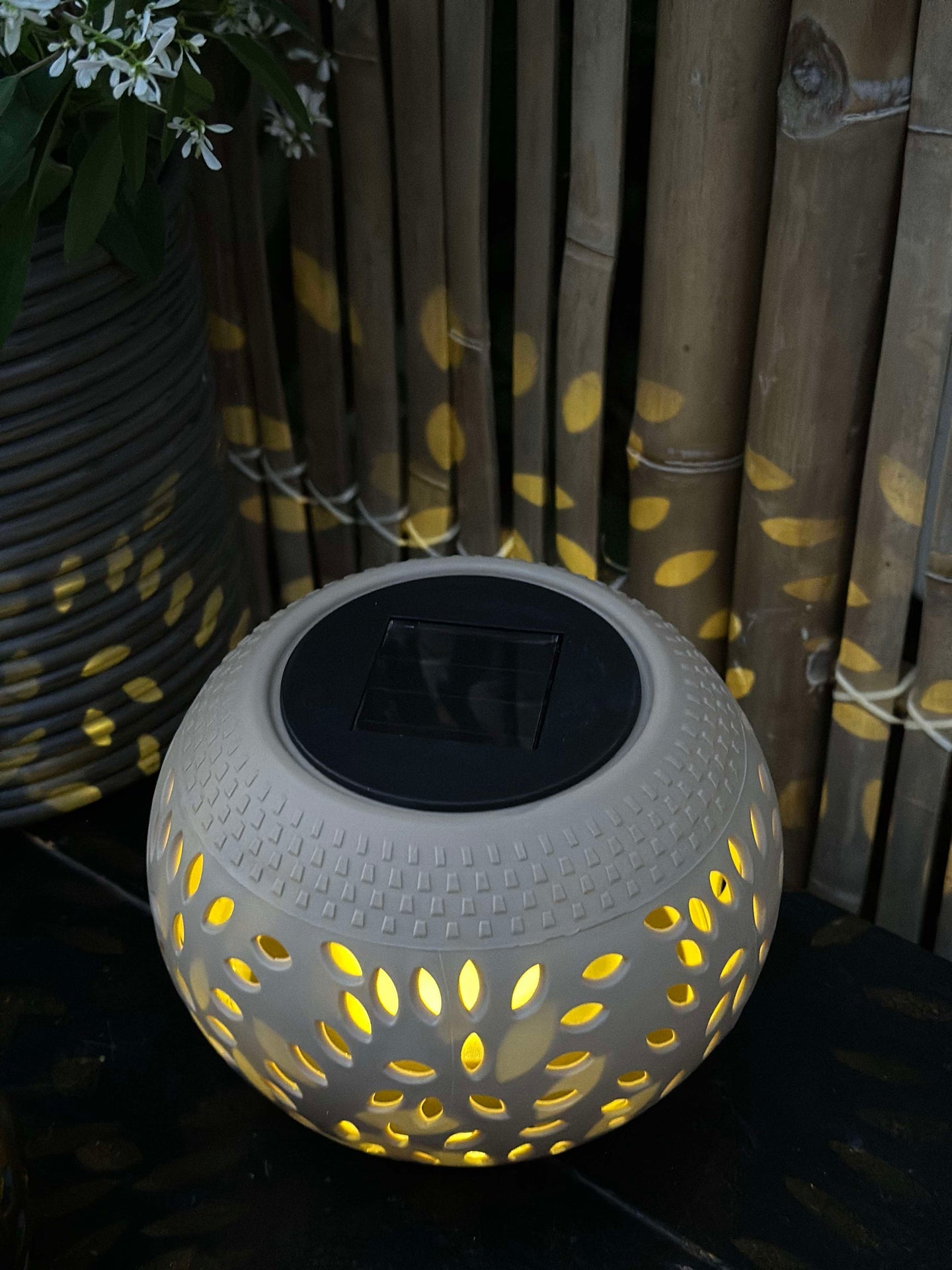 Solcellslykta FIONA - Beige