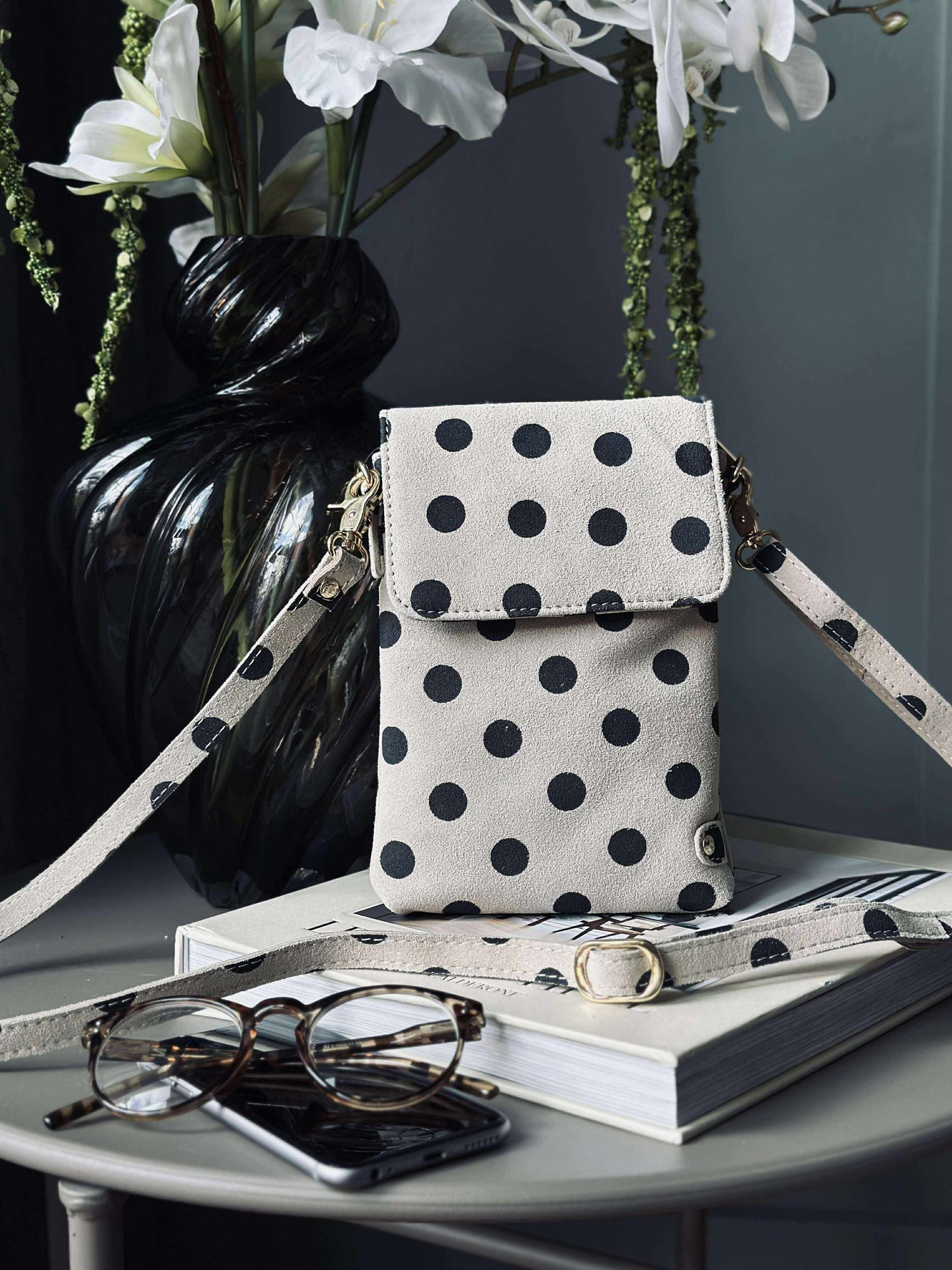 Mobilväska Blacks dots