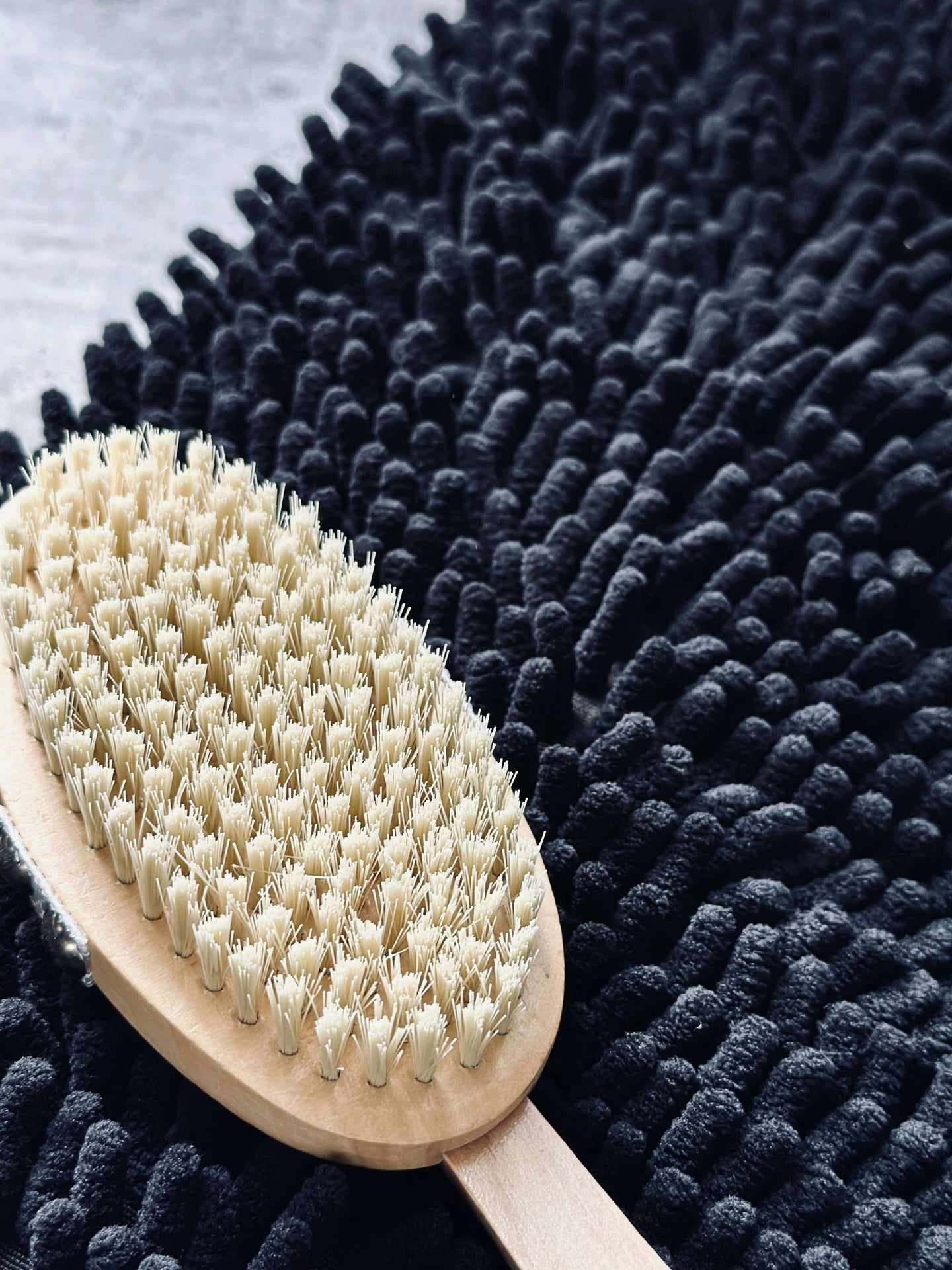 Badrumssats: Duschdraperi & badmatta / Svart