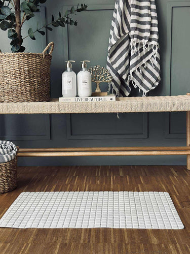 Halkfri badrumsmatta 69x39 - Vit