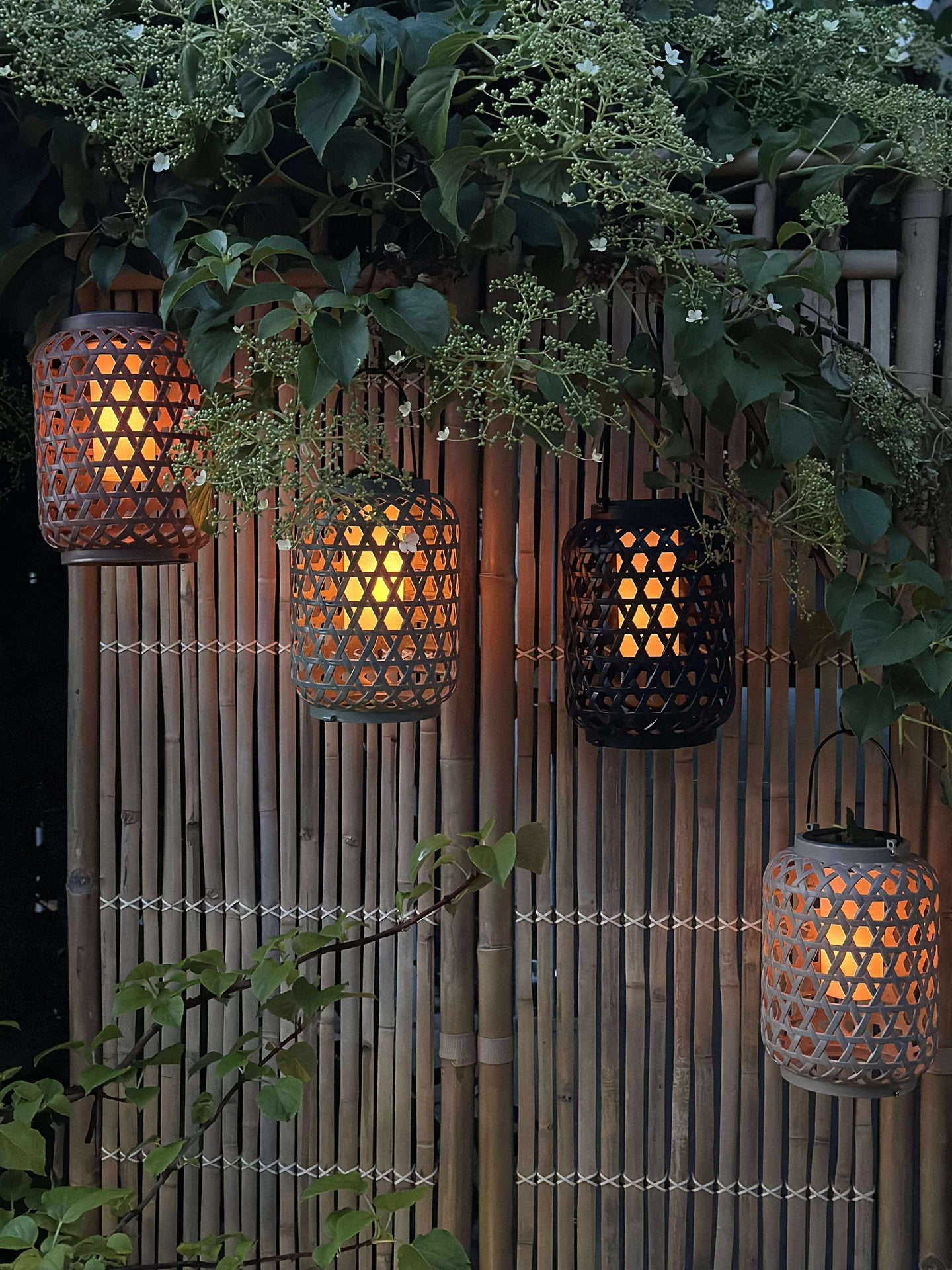 Lykta GINNY - Flera färgalternativ