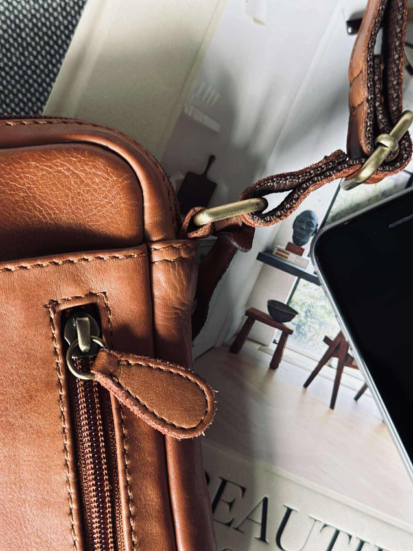 Crossover mobilväska - Cognac