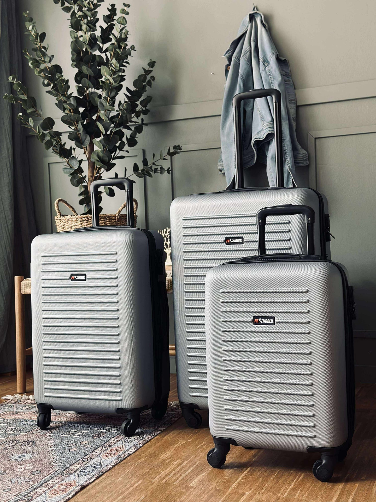 Lyxigt resväskset Silver - Set om 3 st.