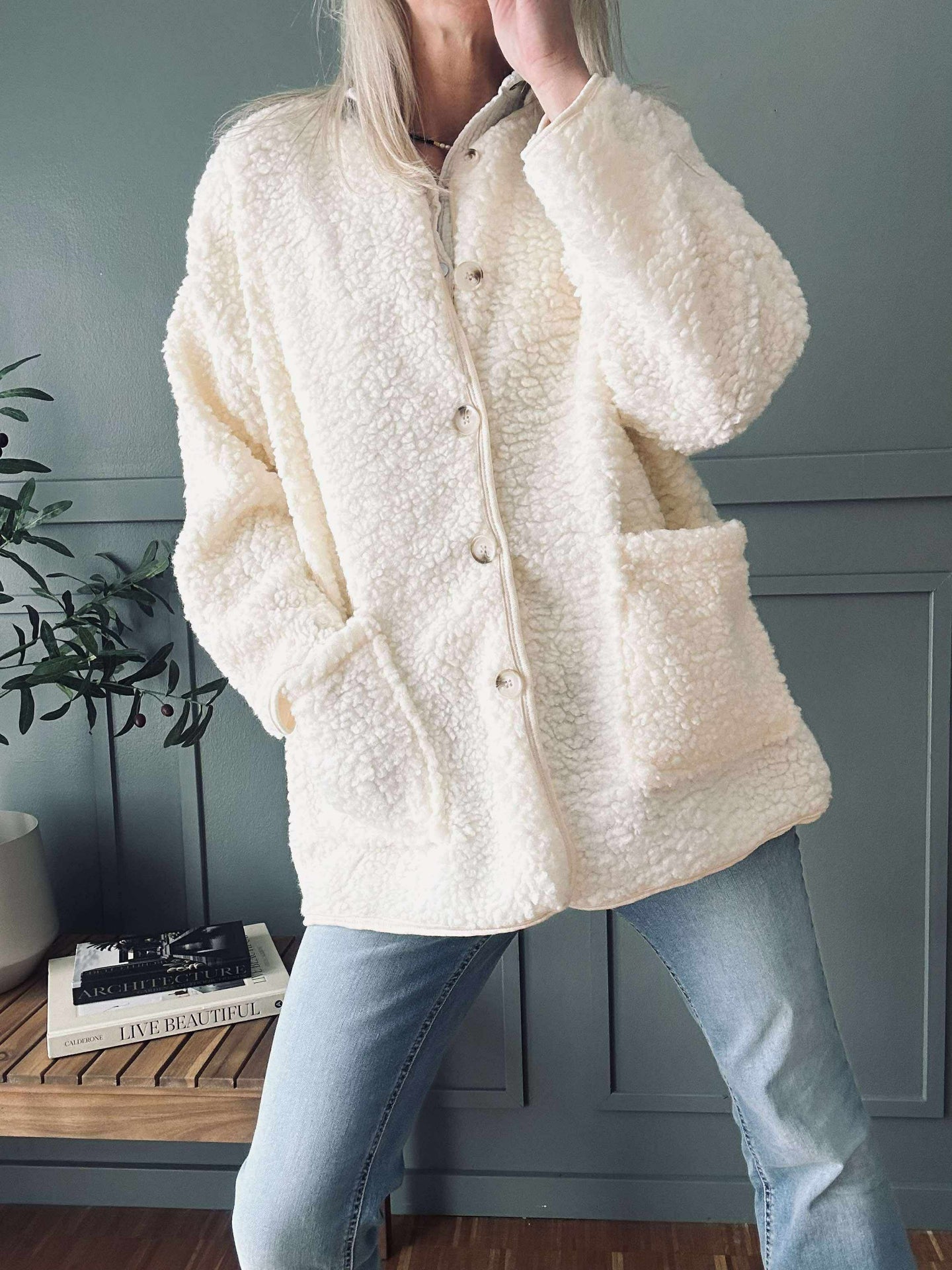 Jacka Lucile Off white