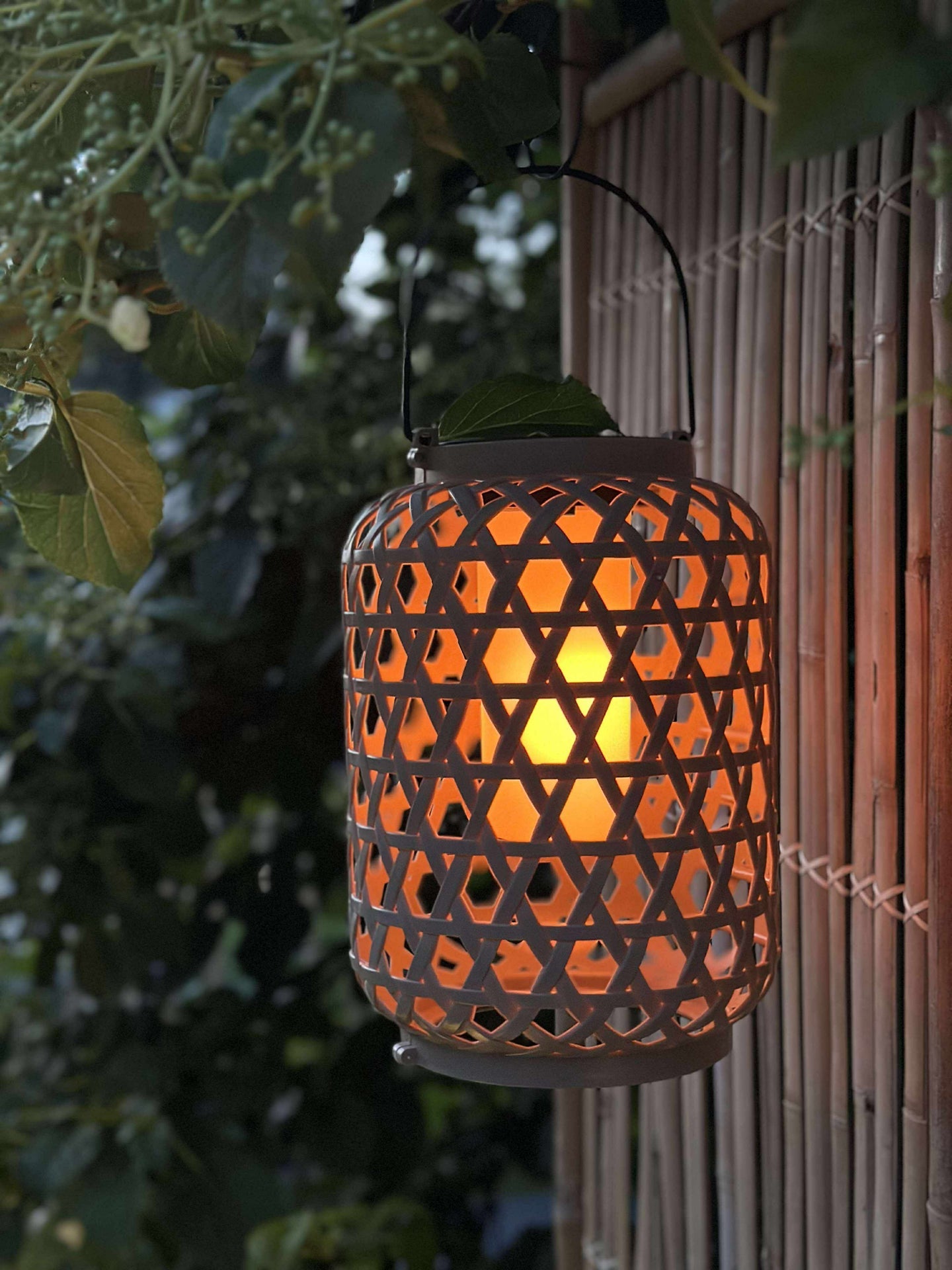 Lykta GINNY - Flera färgalternativ