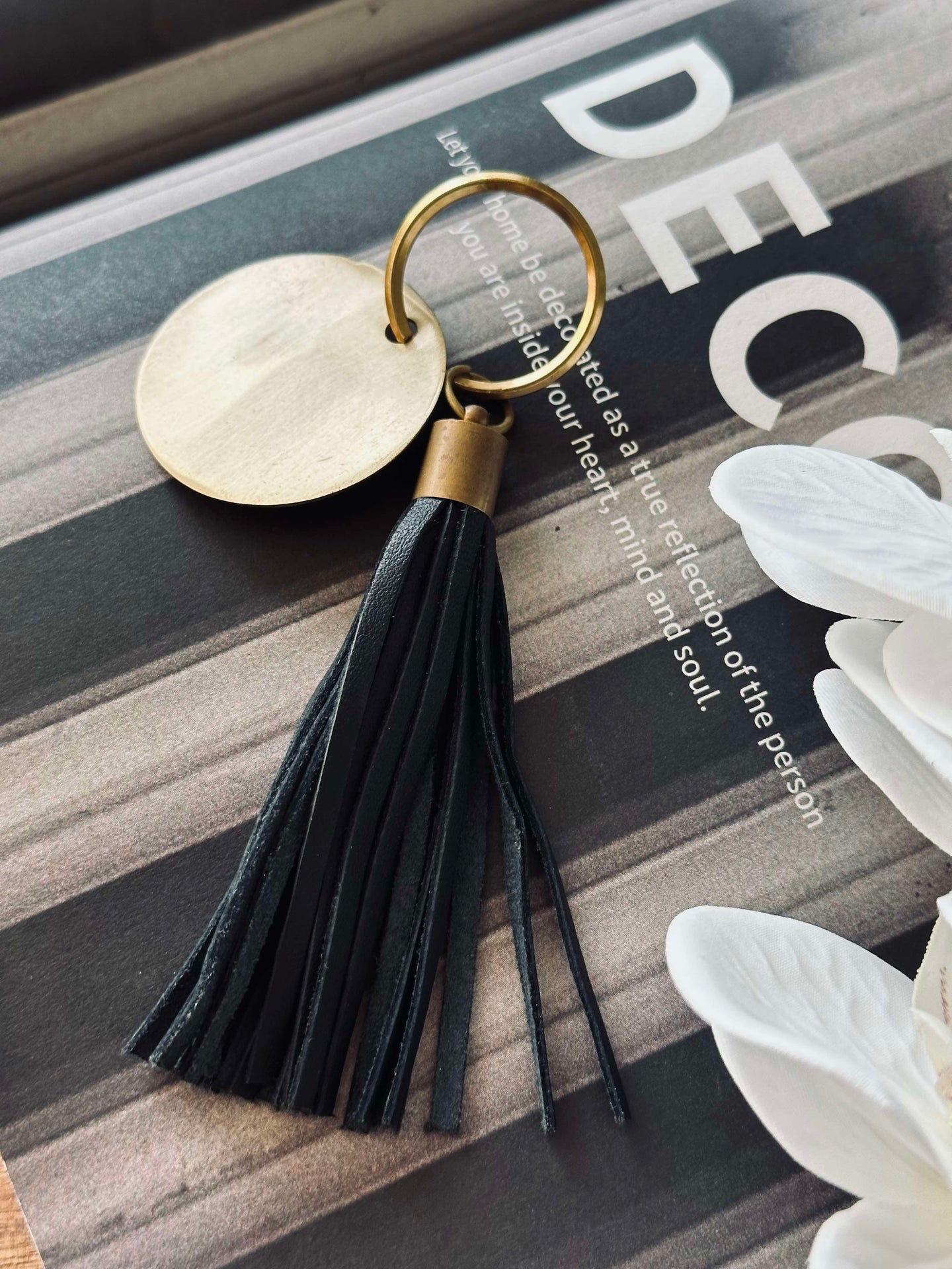 Nyckelring med tofs - Svart läder