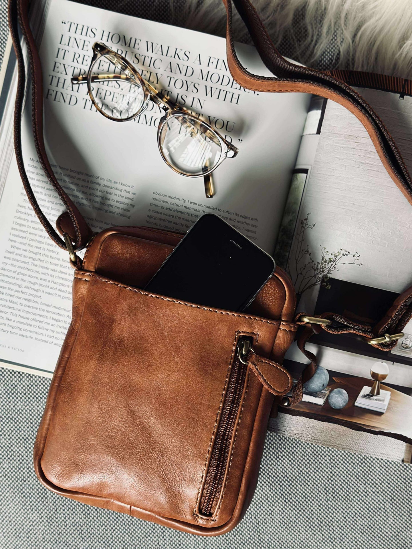 Crossover mobilväska - Cognac