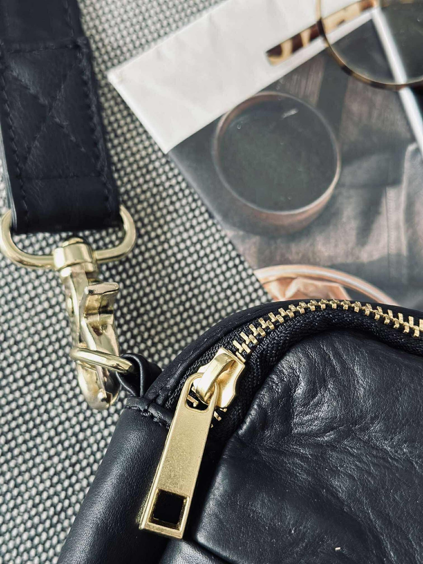 Crossover Mariam - Svart / Guld