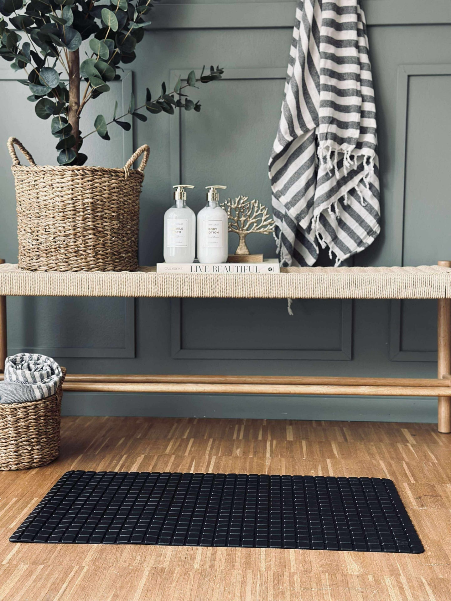 Halkfri badrumsmatta 69x39 - Svart