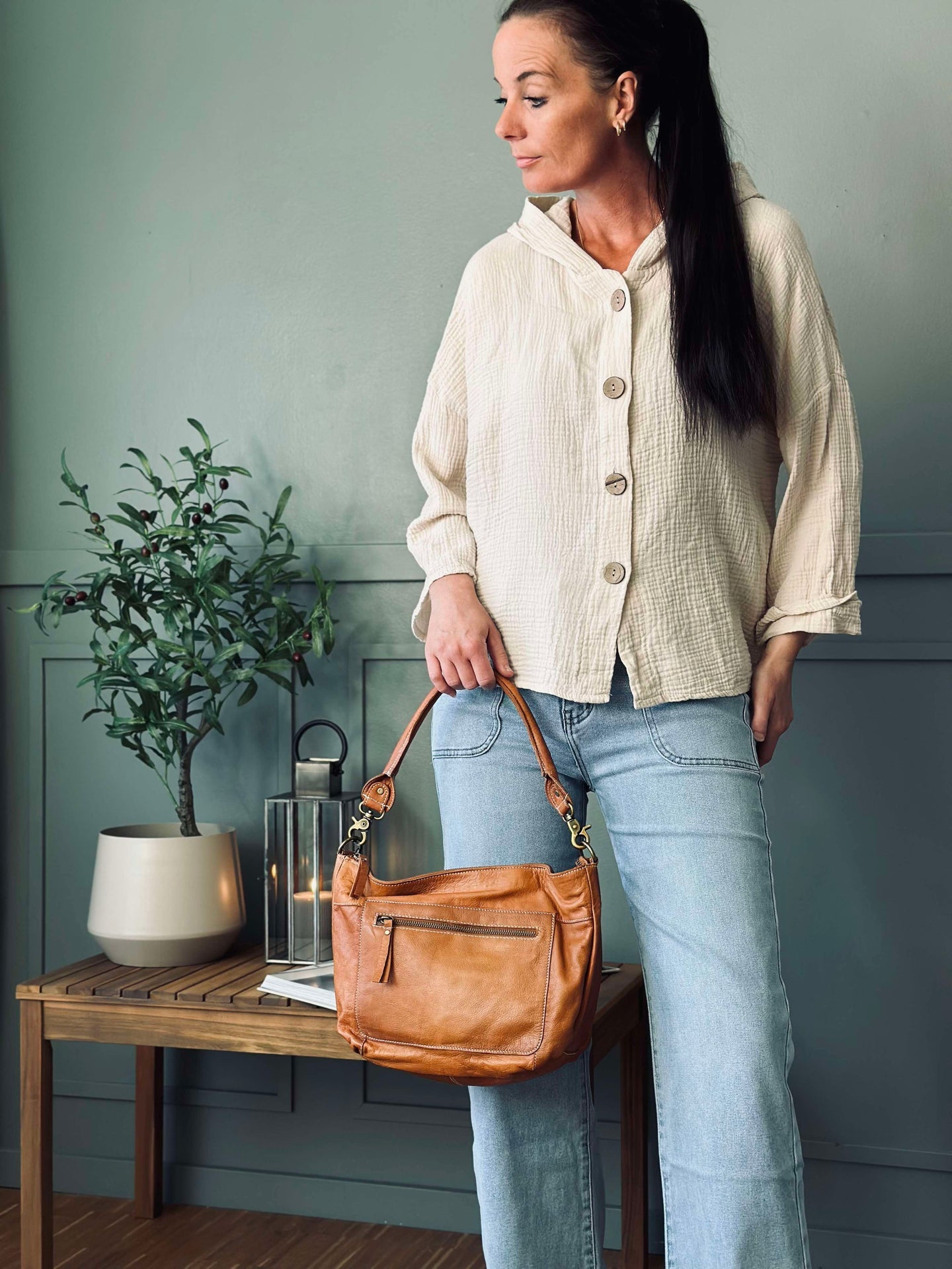 Axelväska Naomi small - Cognac