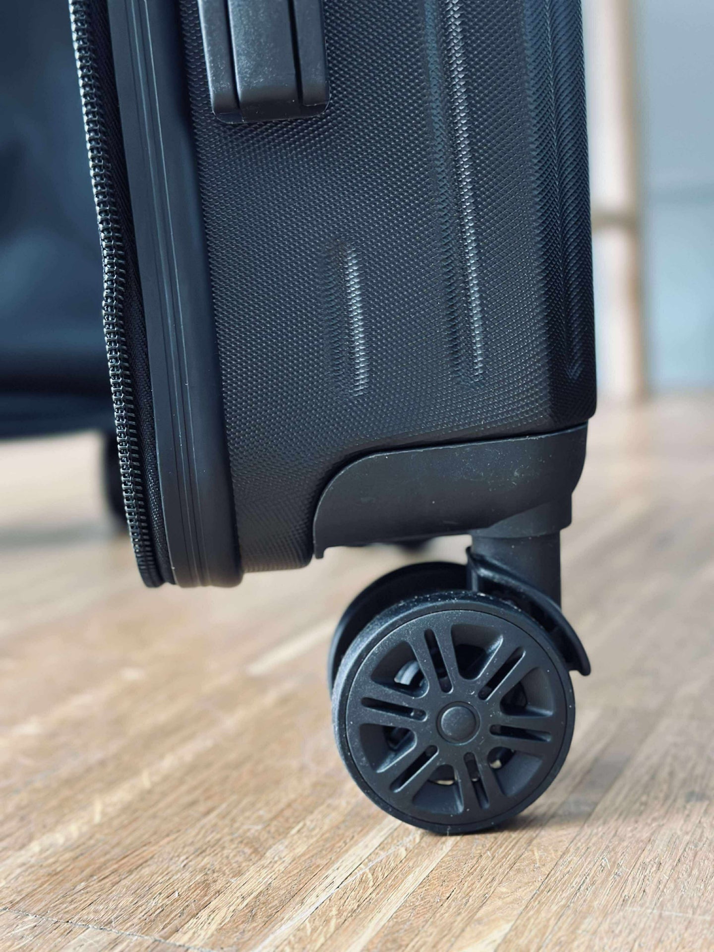 Resväska Trolley - Black