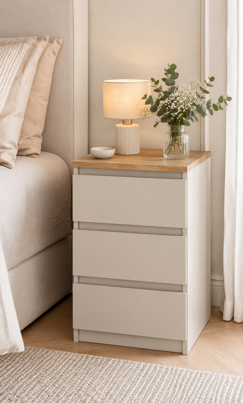 Sängbord med 3 lådor – Cashmere/Nature