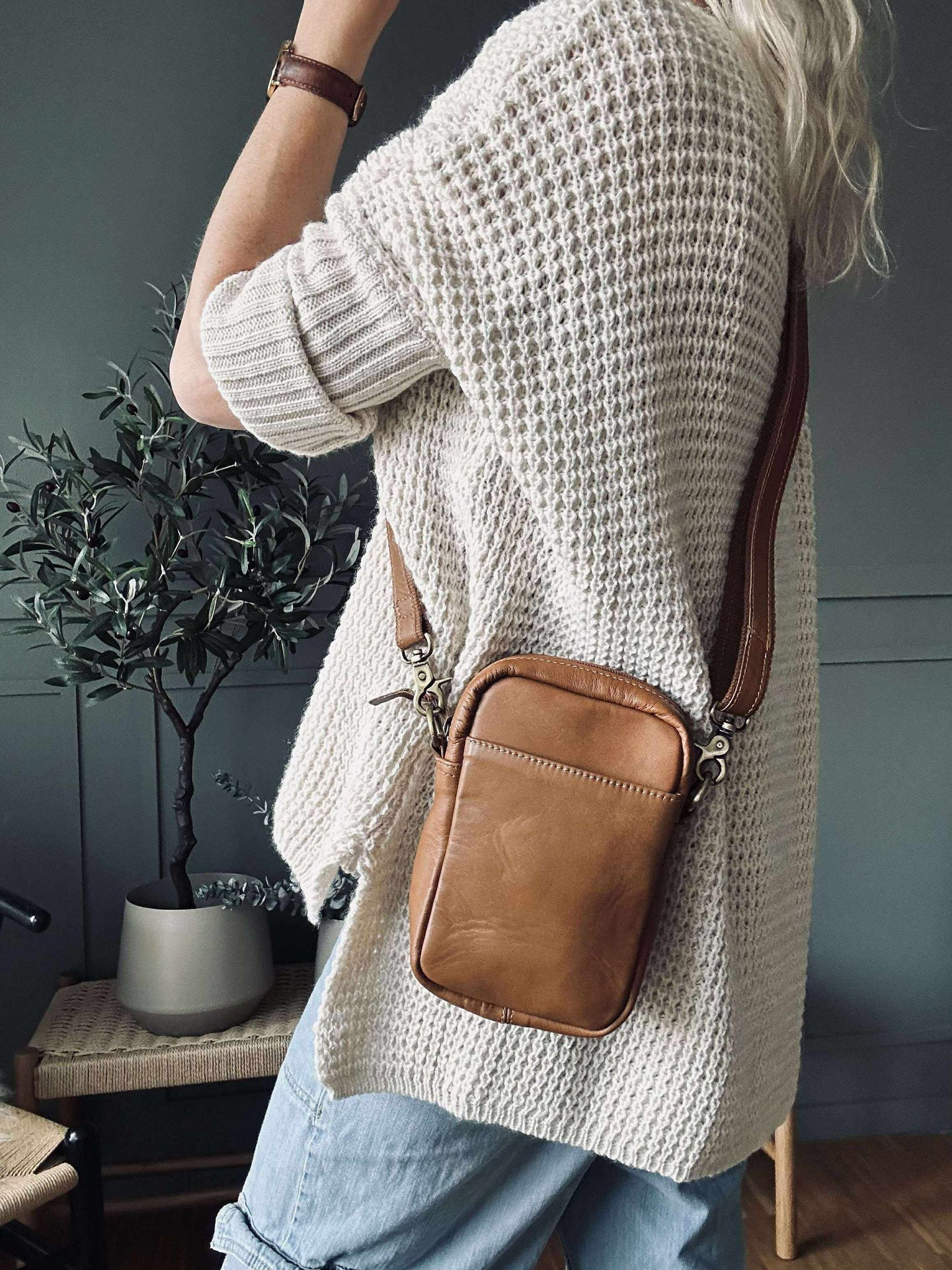 Mobilväska Emma - Cognac
