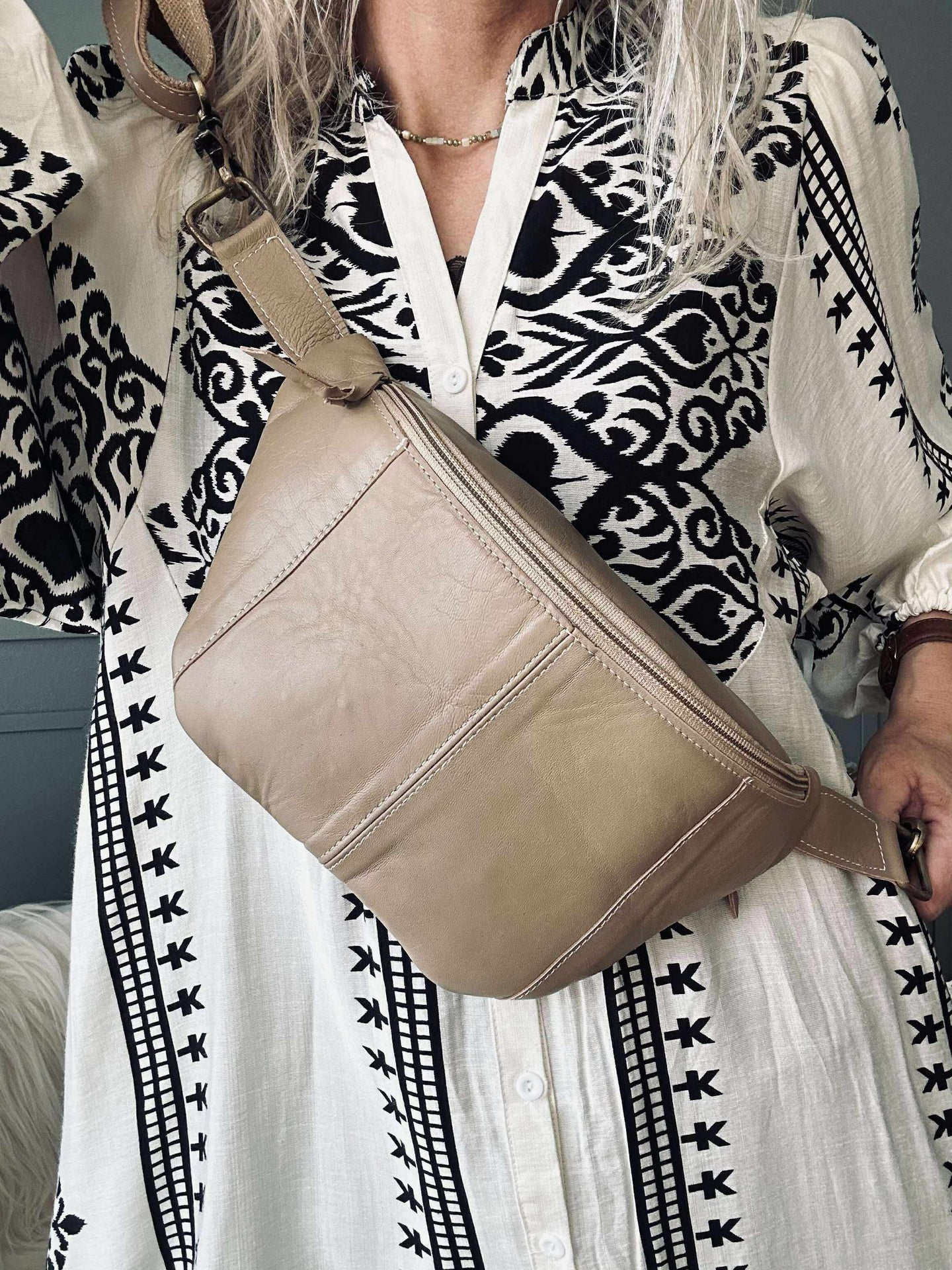 Midjeväska Anna - Beige