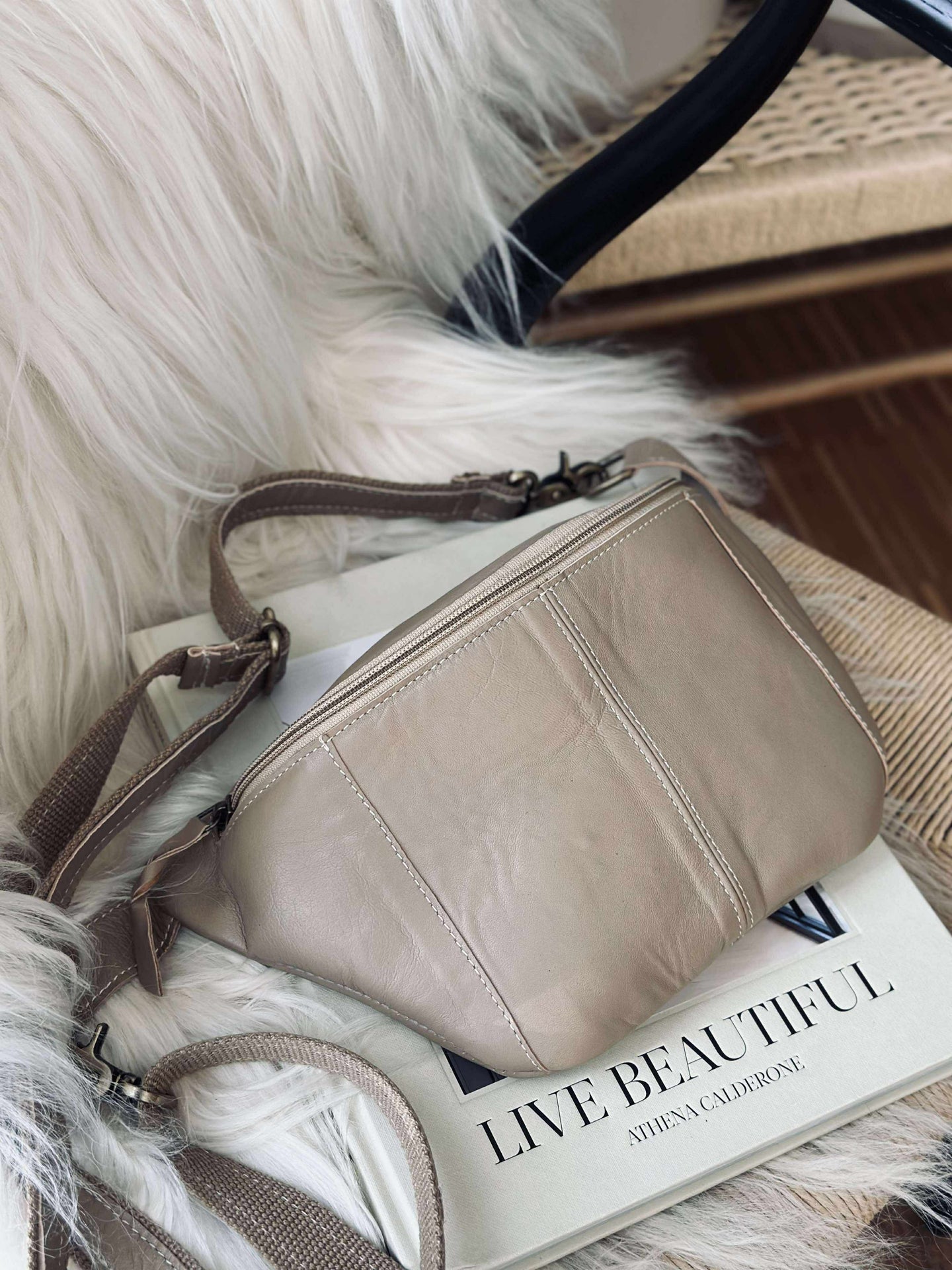 Midjeväska Anna - Beige