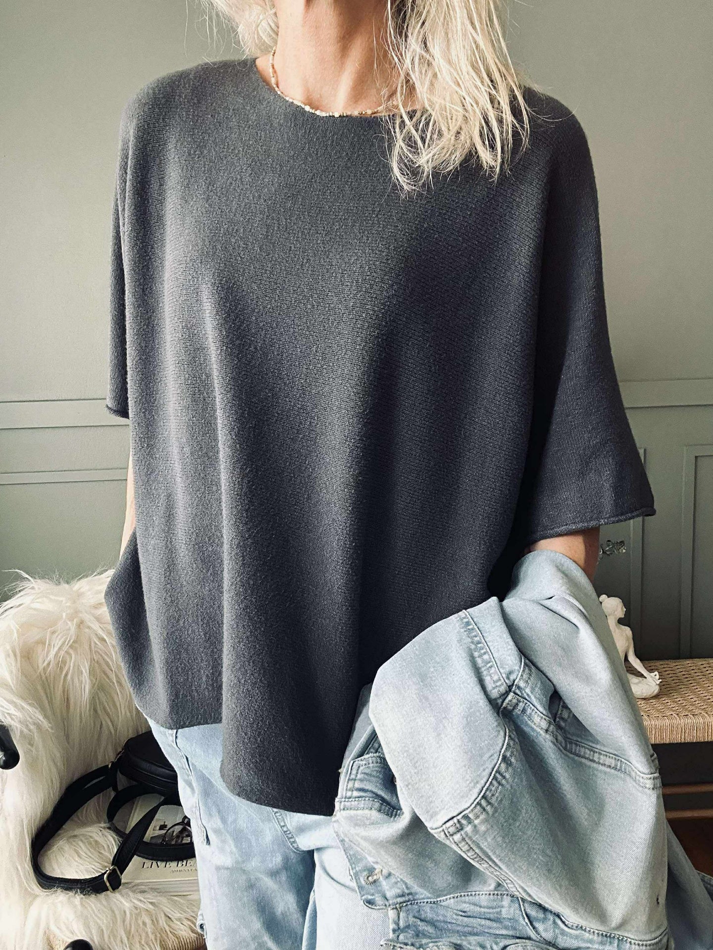 Blus Sia Mörkgrå – Oversize