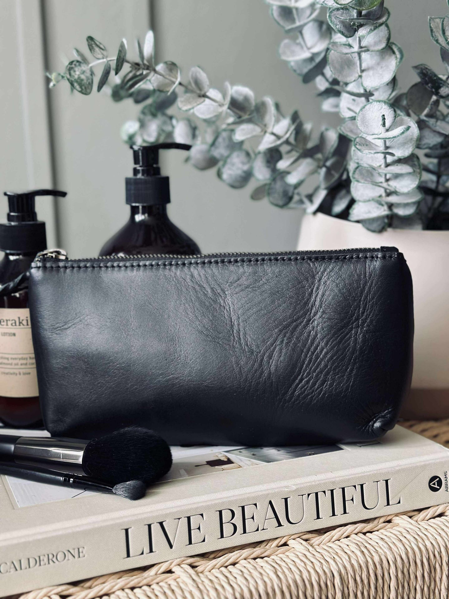 Kosmetisk väska - Svart läder