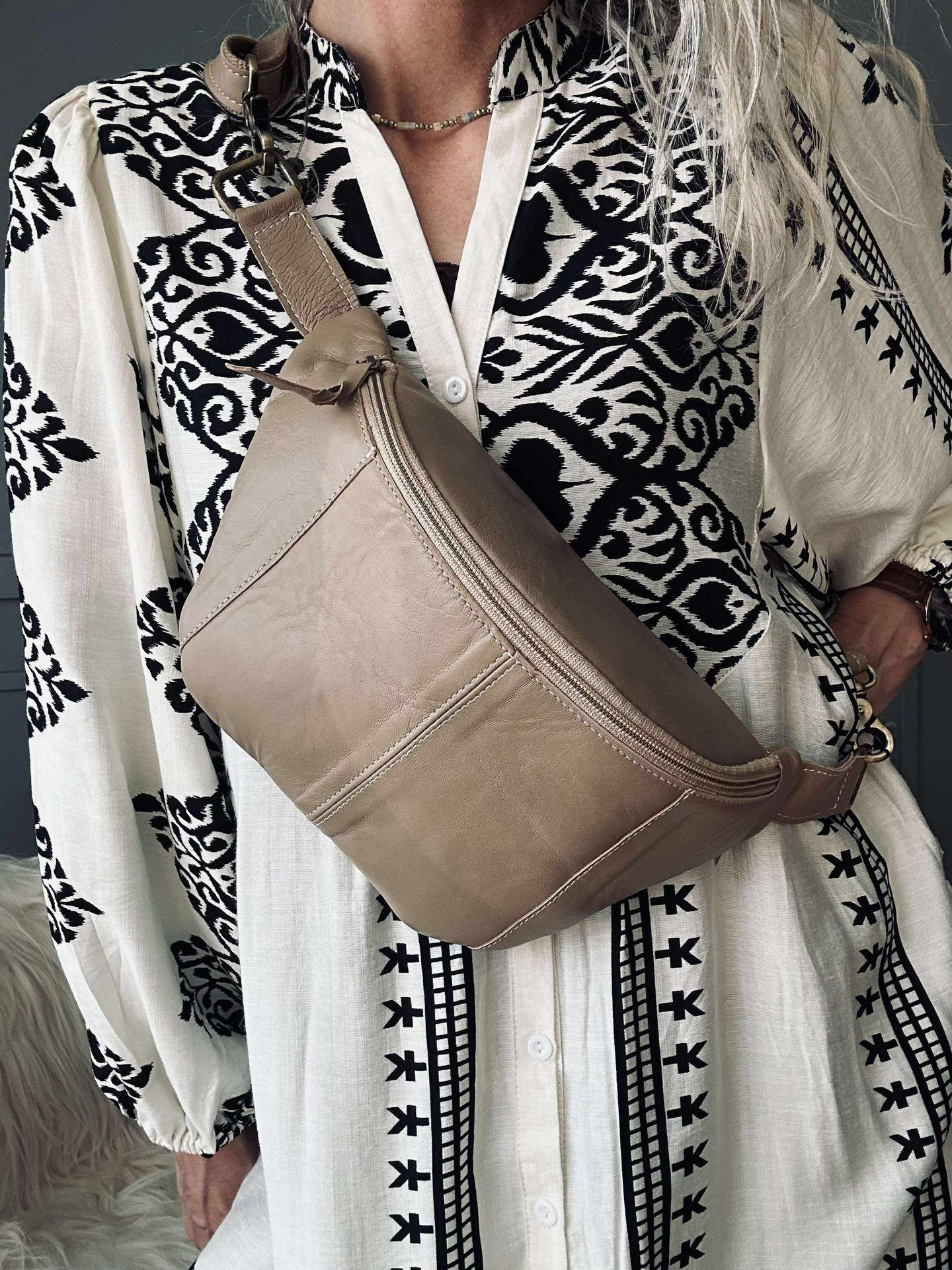 Midjeväska Anna - Beige