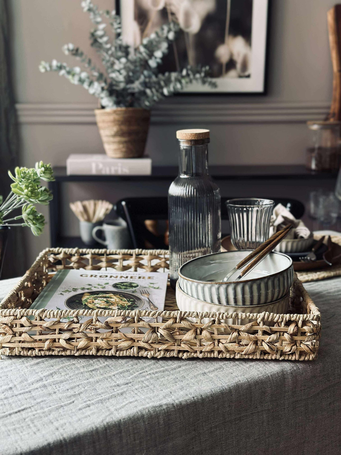 Bricka med kant i vattenhyacint 32cm